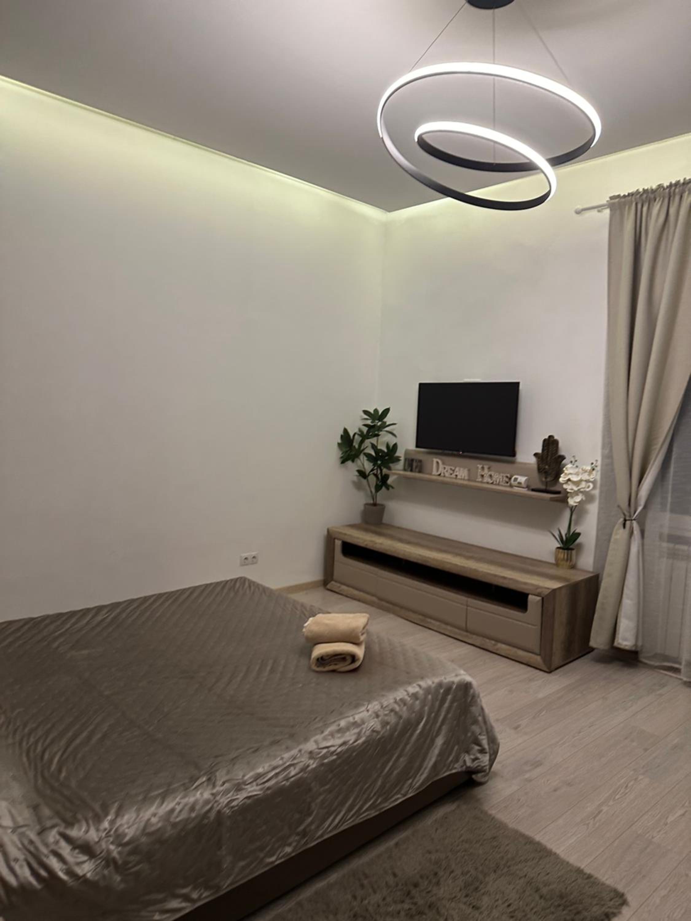 Two-Bedroom Apartment - Photo 22