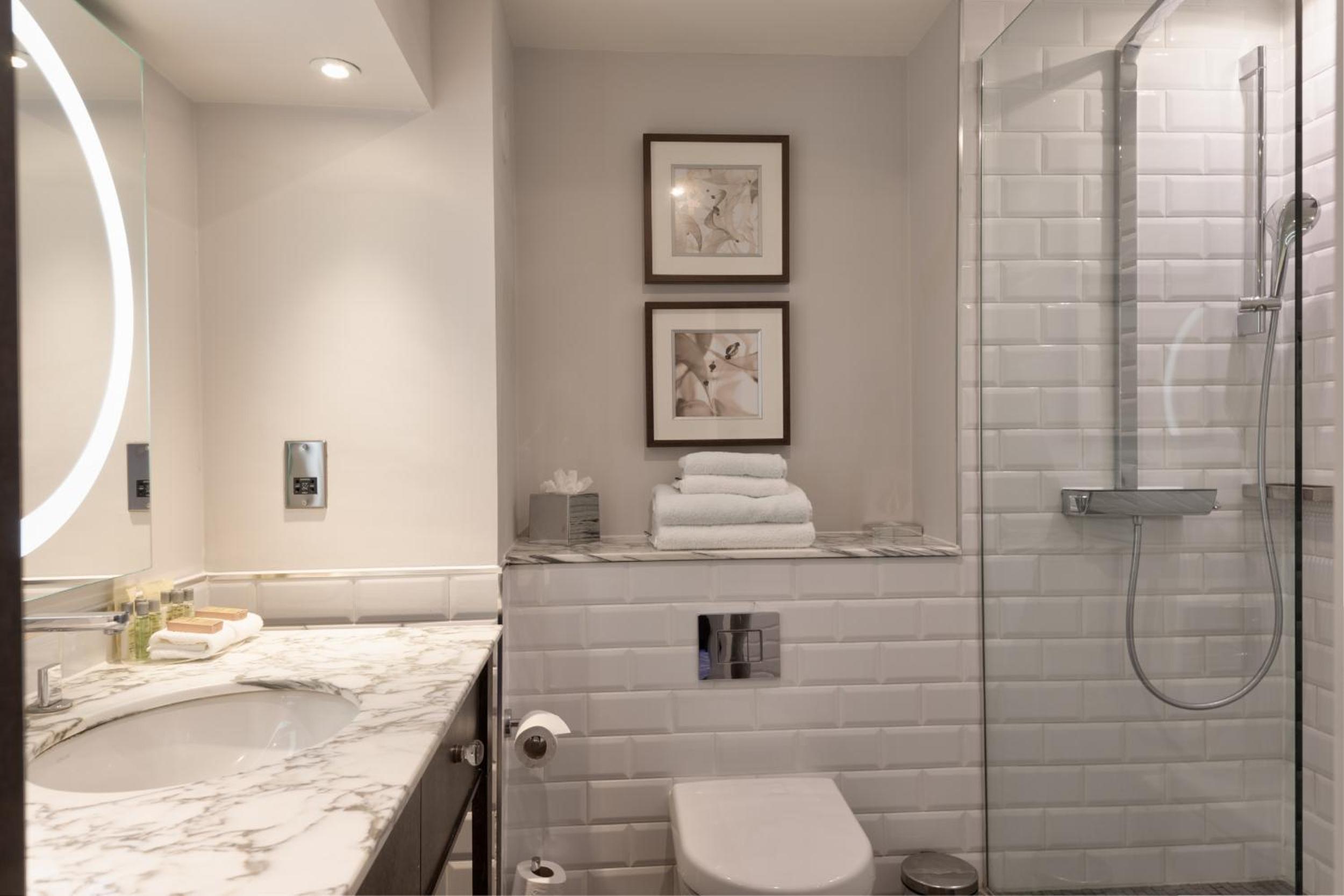 Twin Room - Photo 2