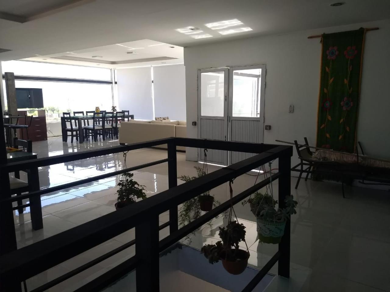 Villa photo 1