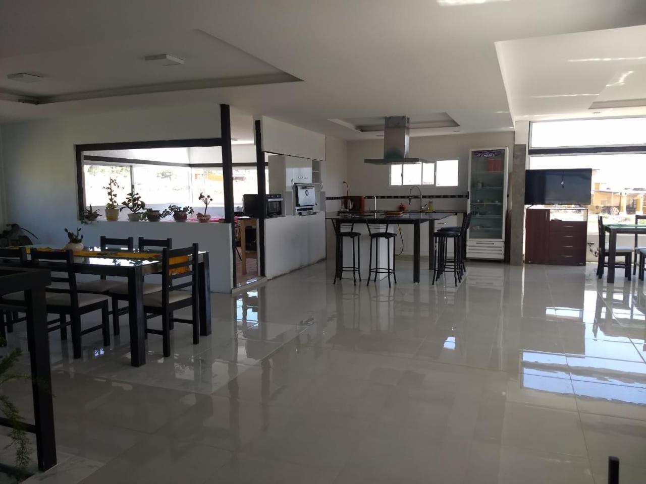 Villa photo 2