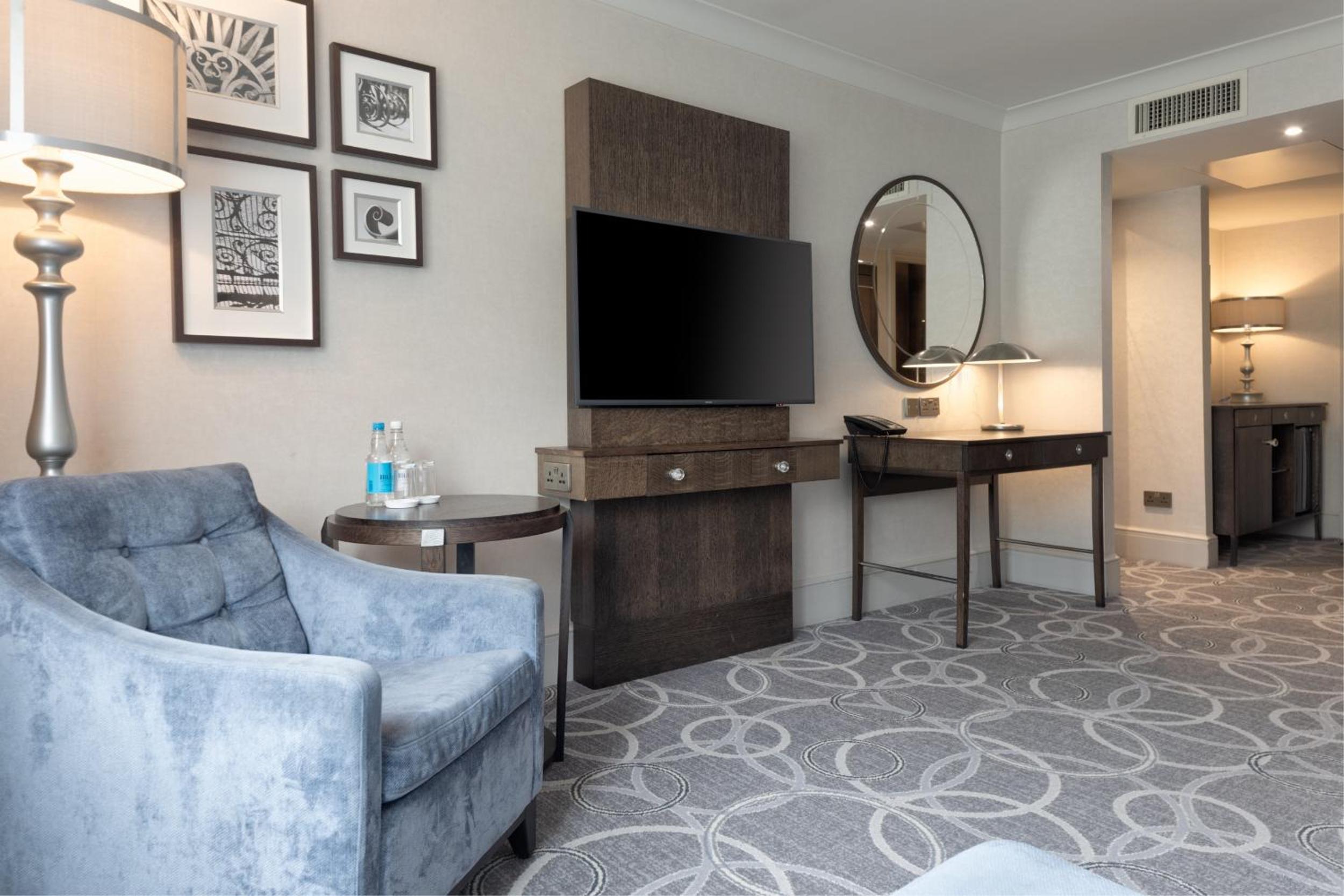 Deluxe Queen Room with Two Queen Beds - Photo 1
