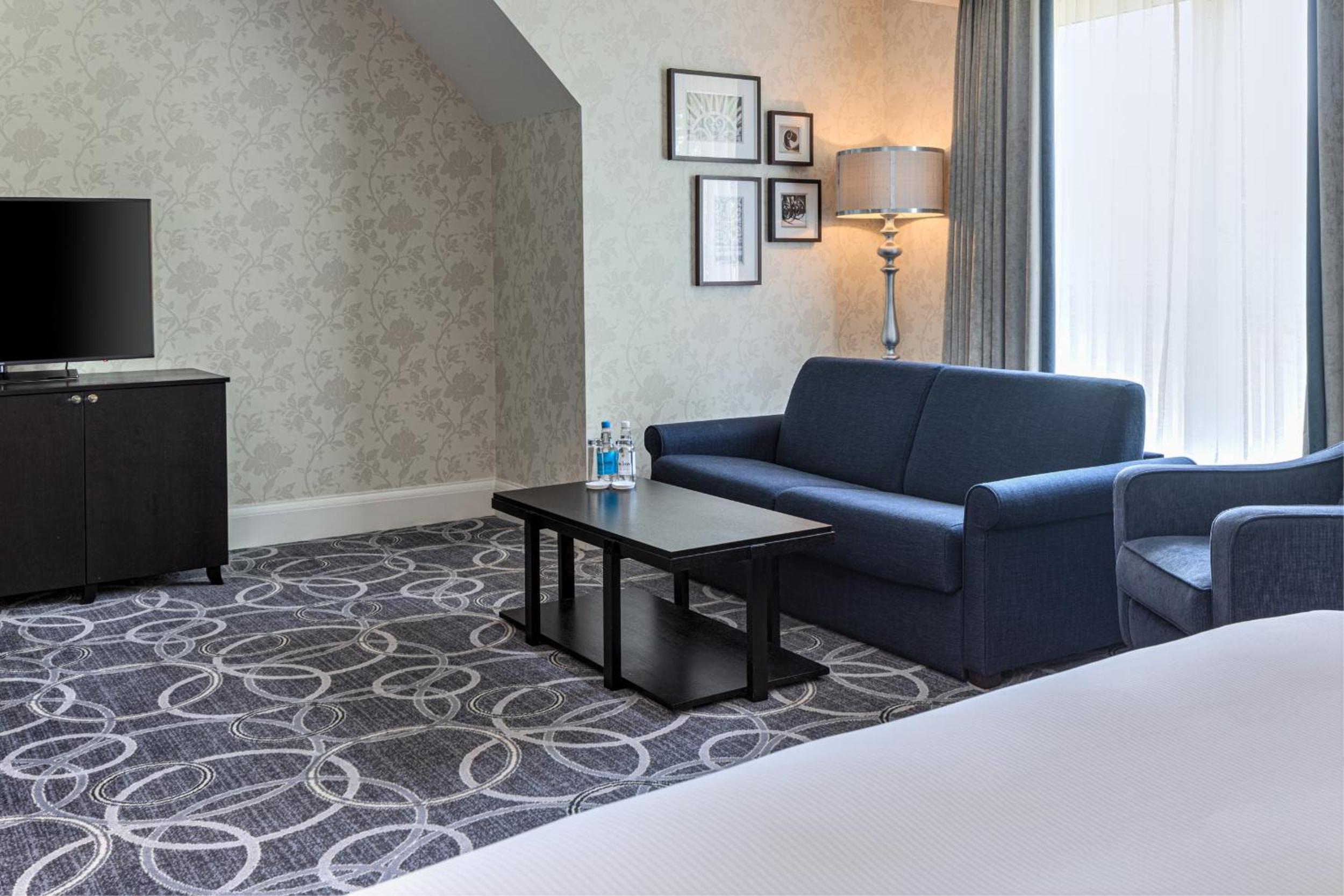 Deluxe King Room - Photo 3