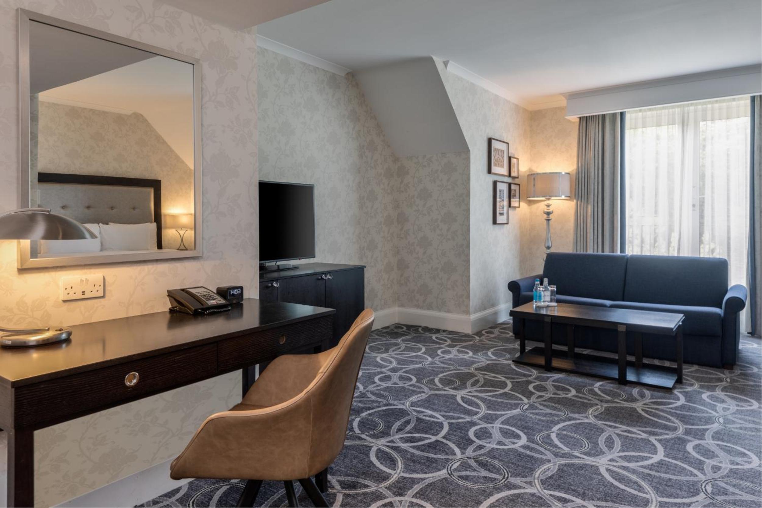 Deluxe King Room - Photo 1