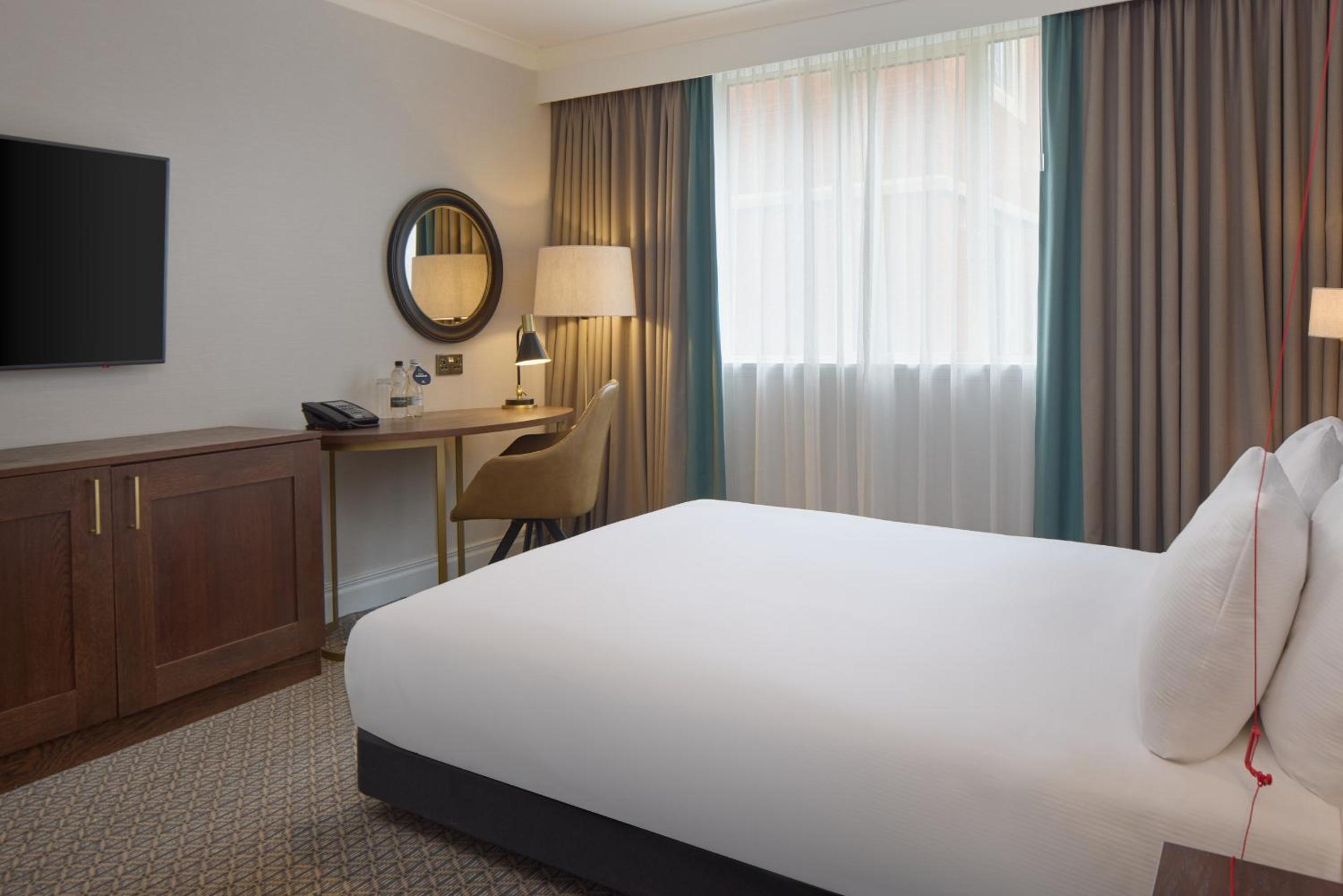 Queen Room - Accessible - Photo 3