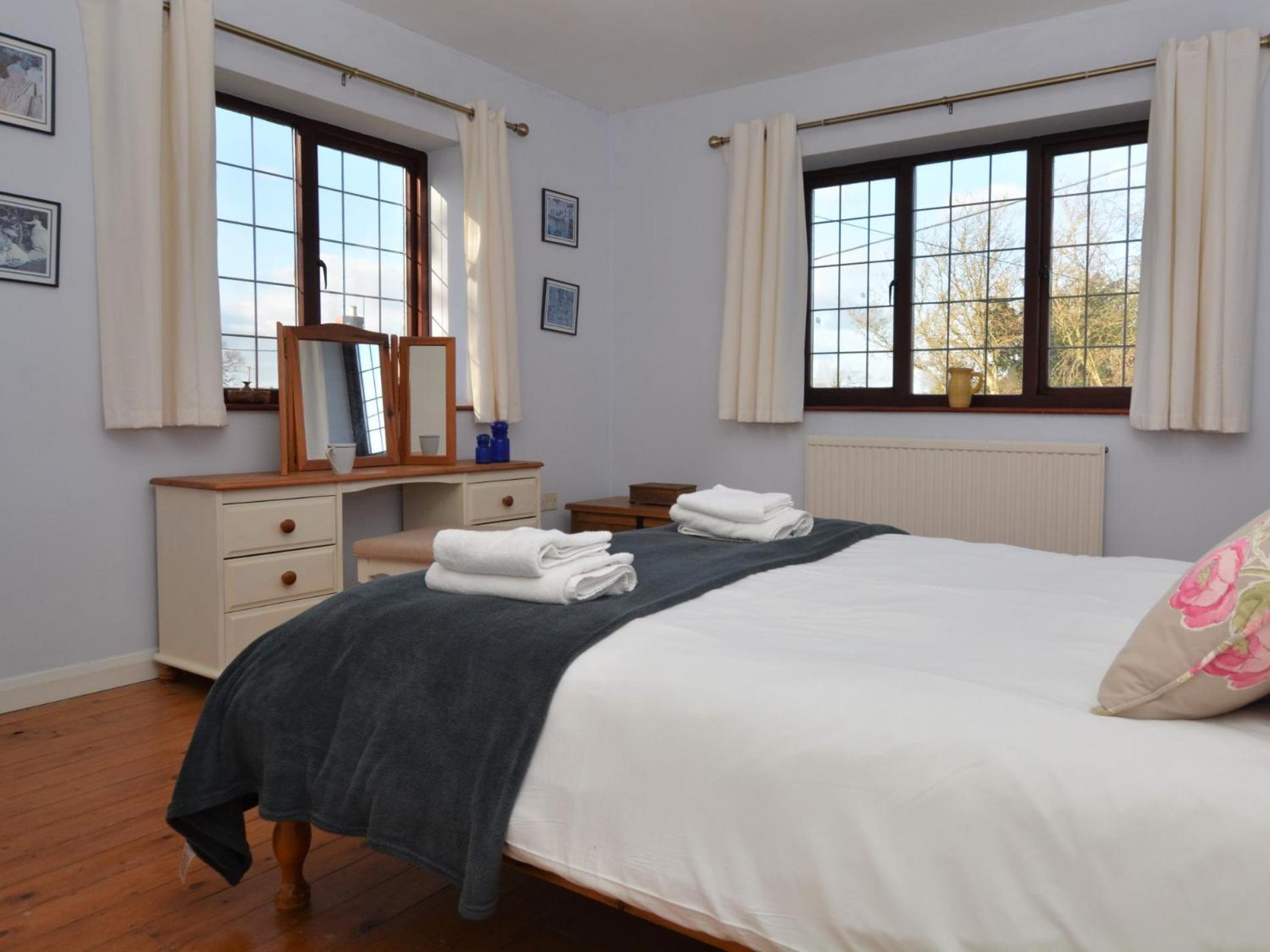 Four-Bedroom House photo 2
