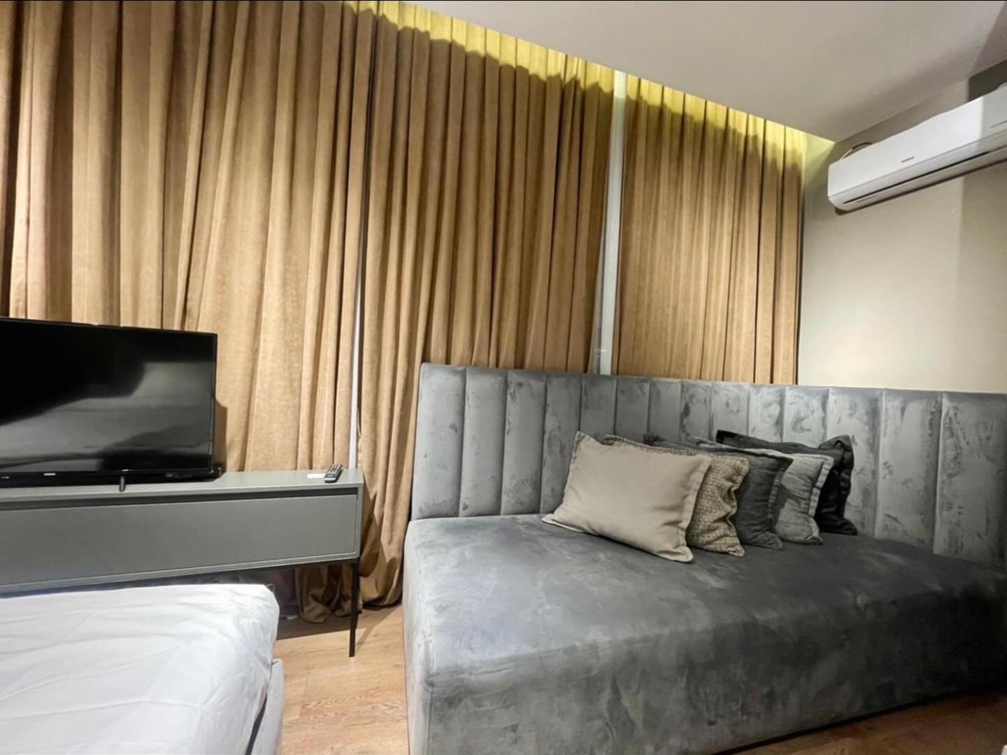 Deluxe Double Room (2 Adults + 1 Child) photo 2