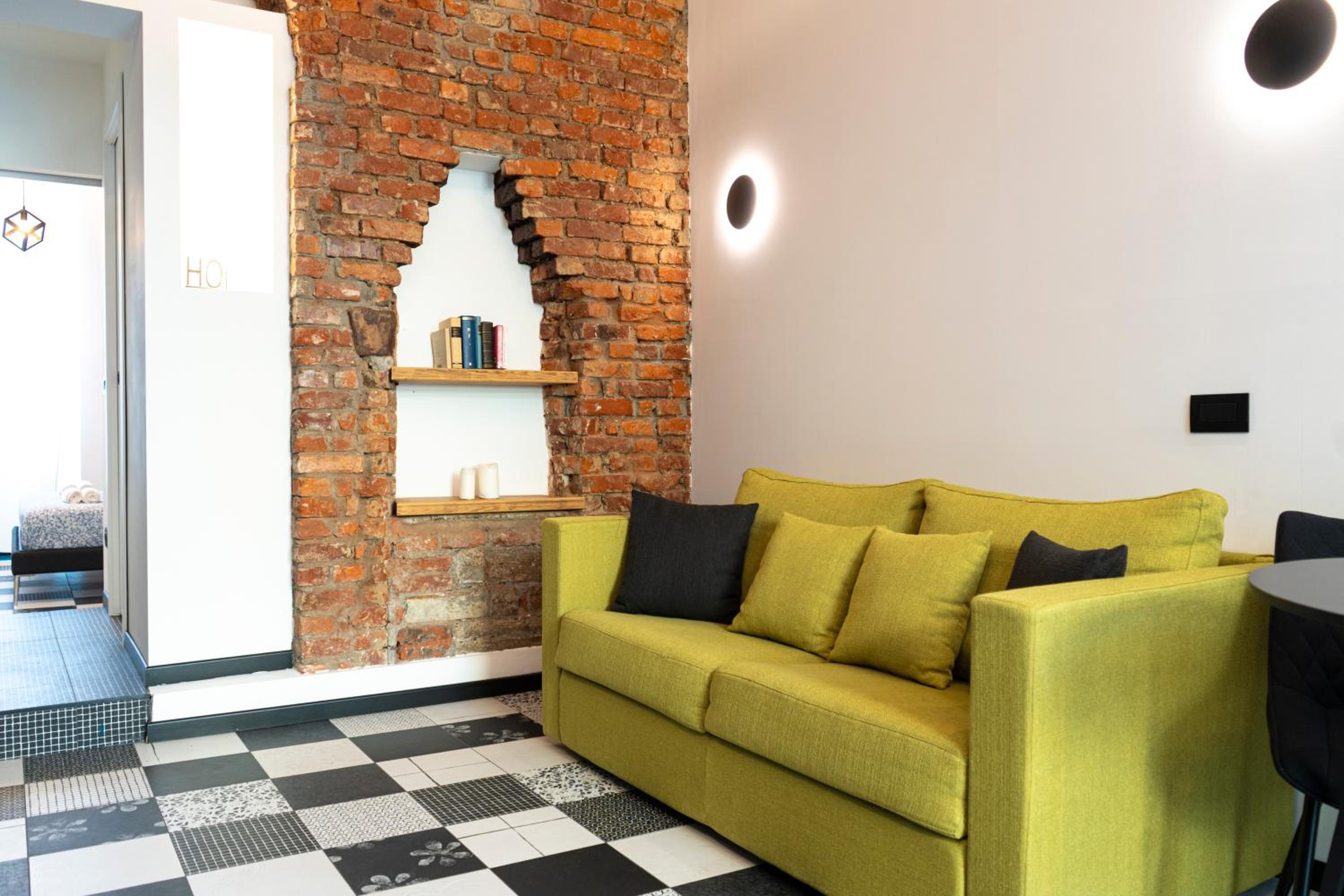 One-Bedroom Apartment