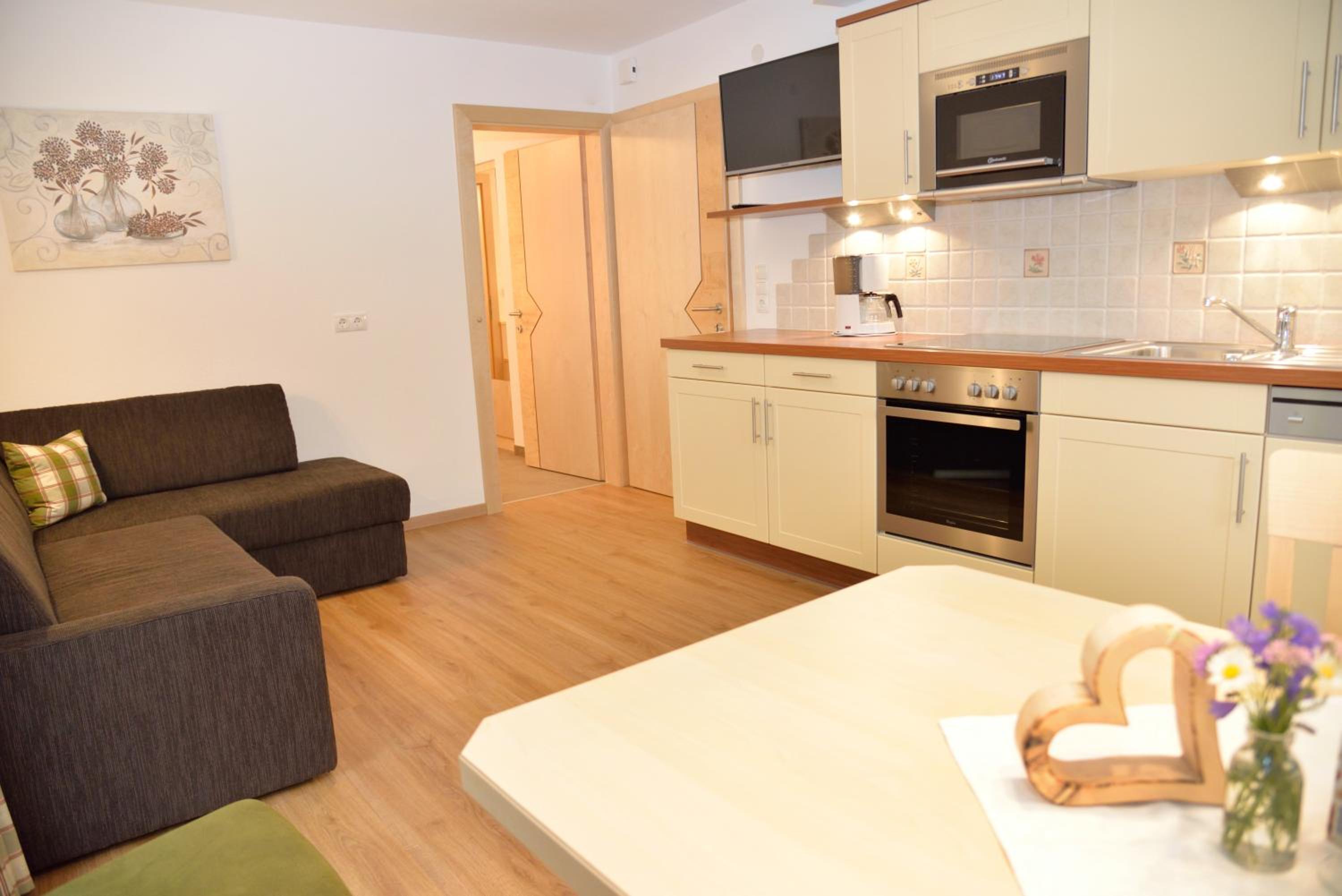 Standard Apartment with Balcony photo 2