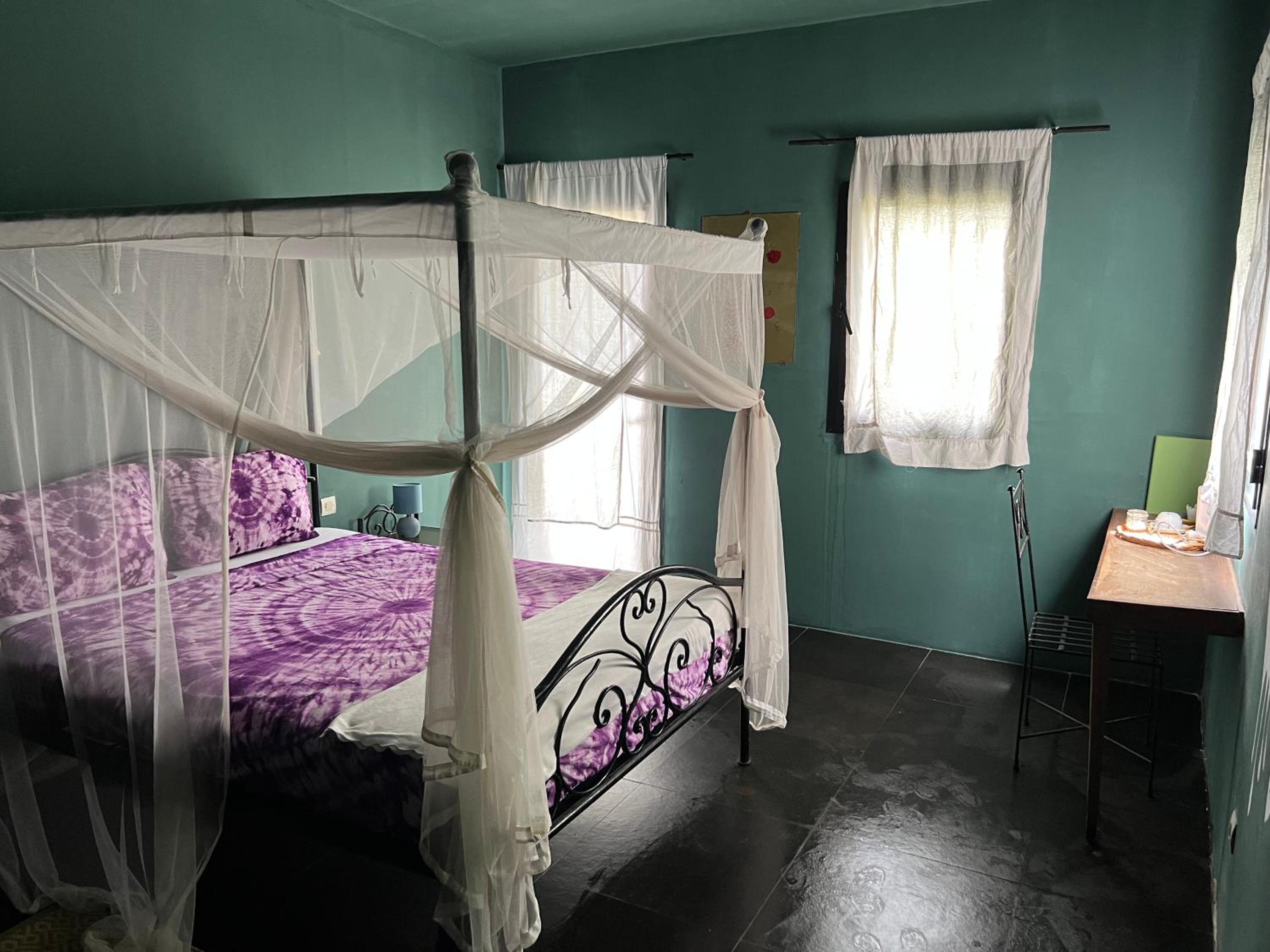 Small Double Room photo 1