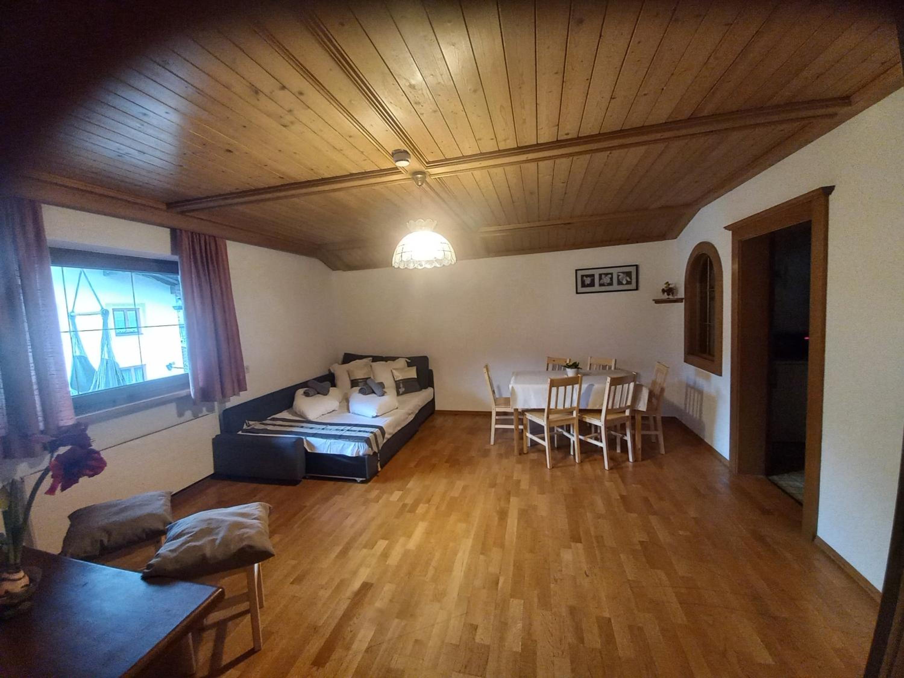 One-Bedroom Apartment with Balcony photo 1