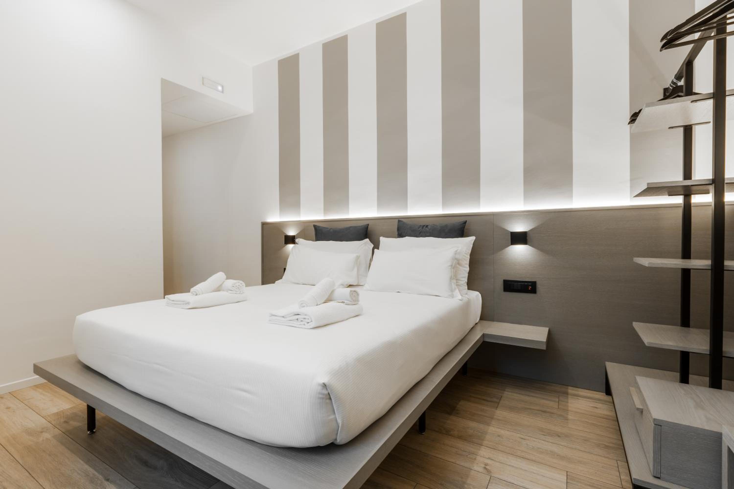 Double Room with Private Bathroom photo 2