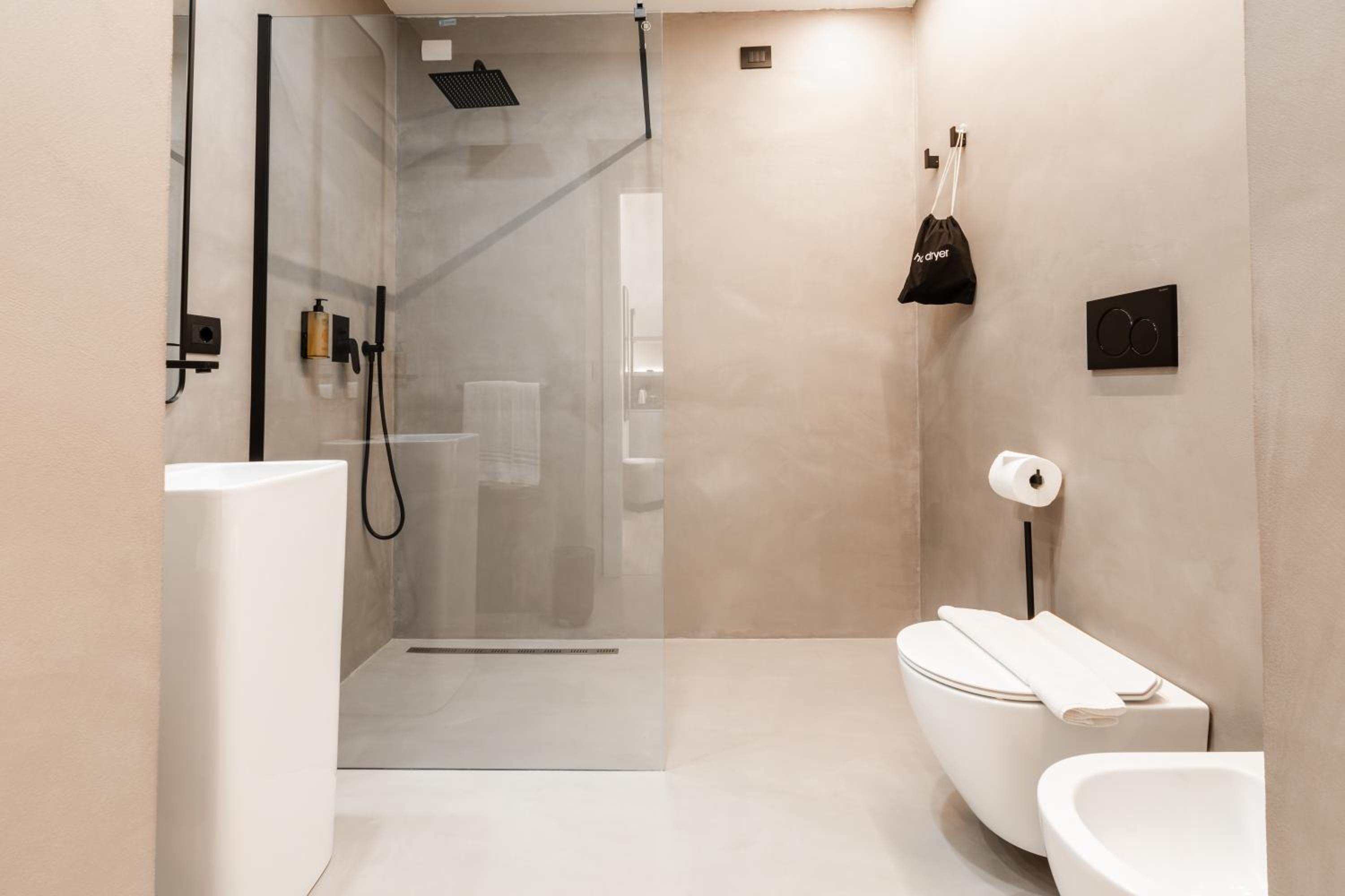 Double Room with Private Bathroom photo 2