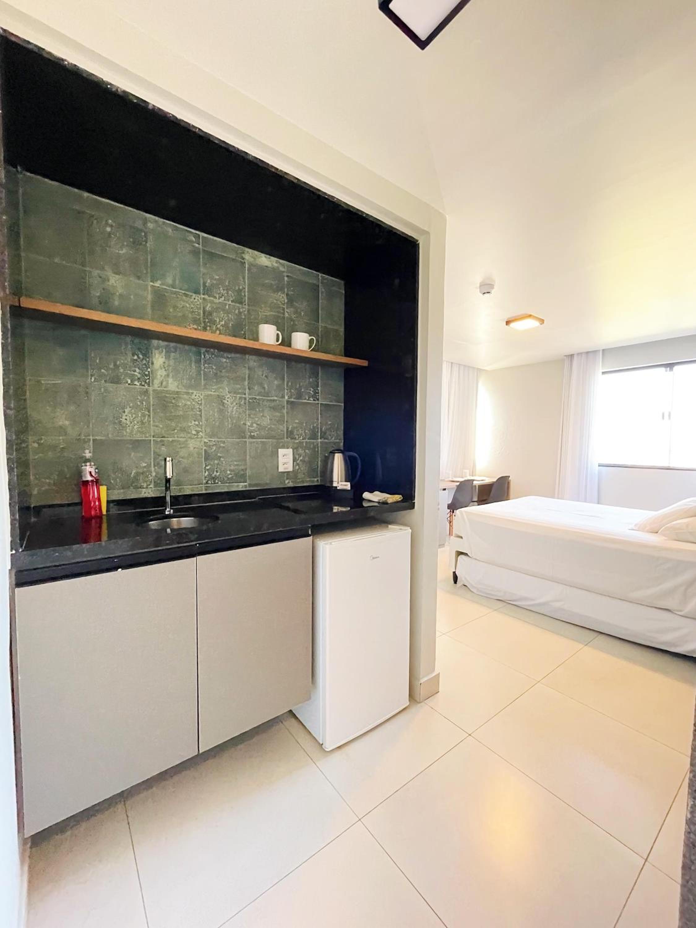 Standard Triple Room with Sea View - Photo 5