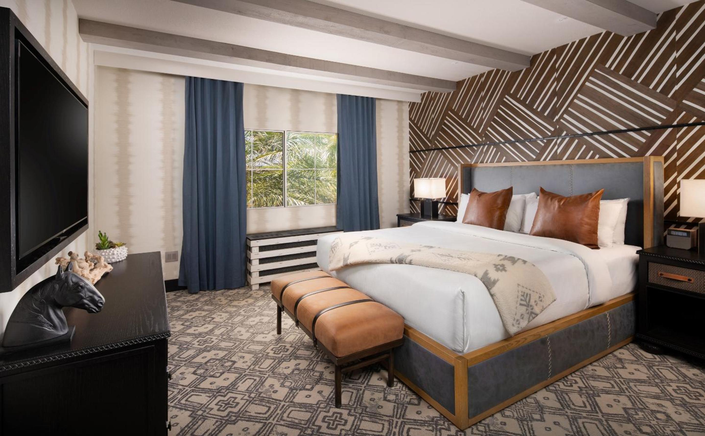 Luxe Lodge Suite - Photo 1