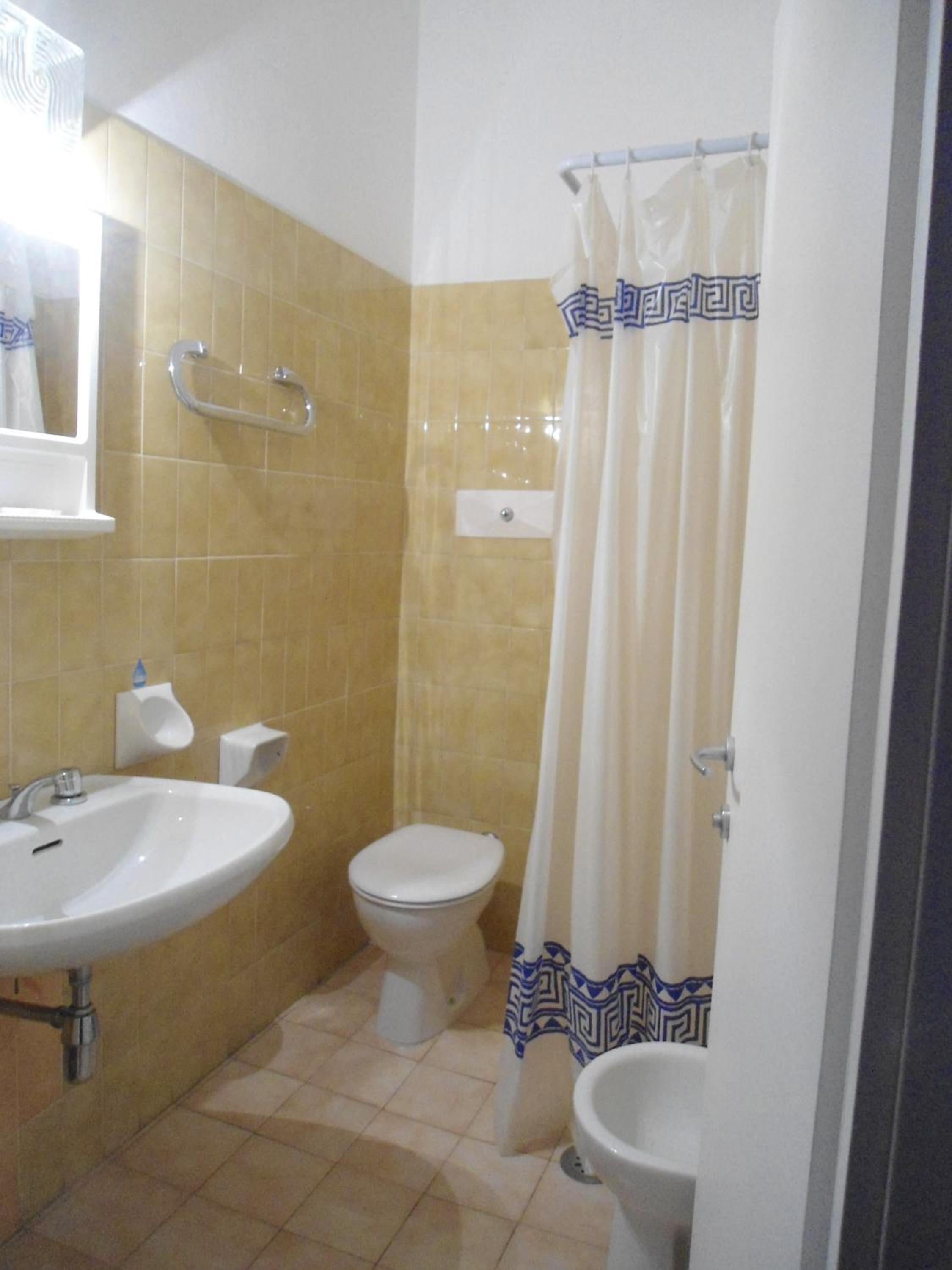 Standard Twin Room photo 2