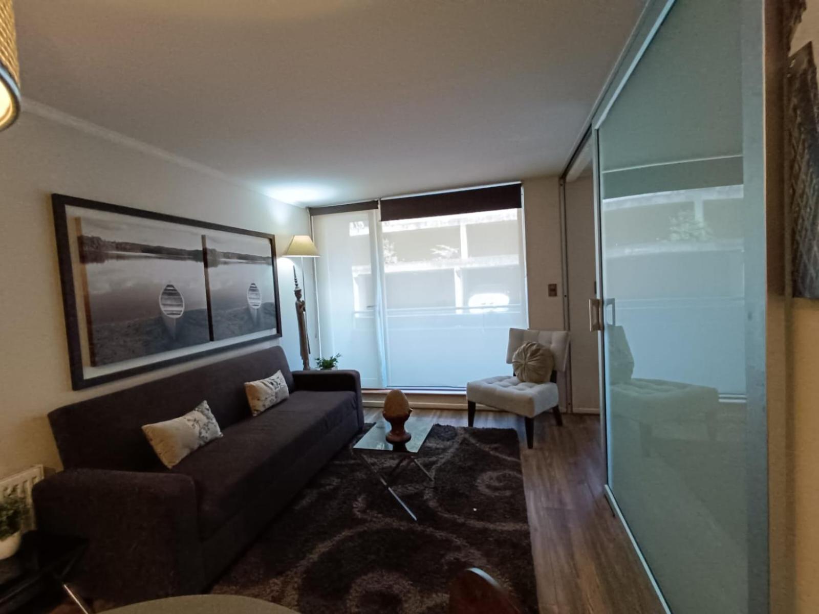 One-Bedroom Apartment photo 1