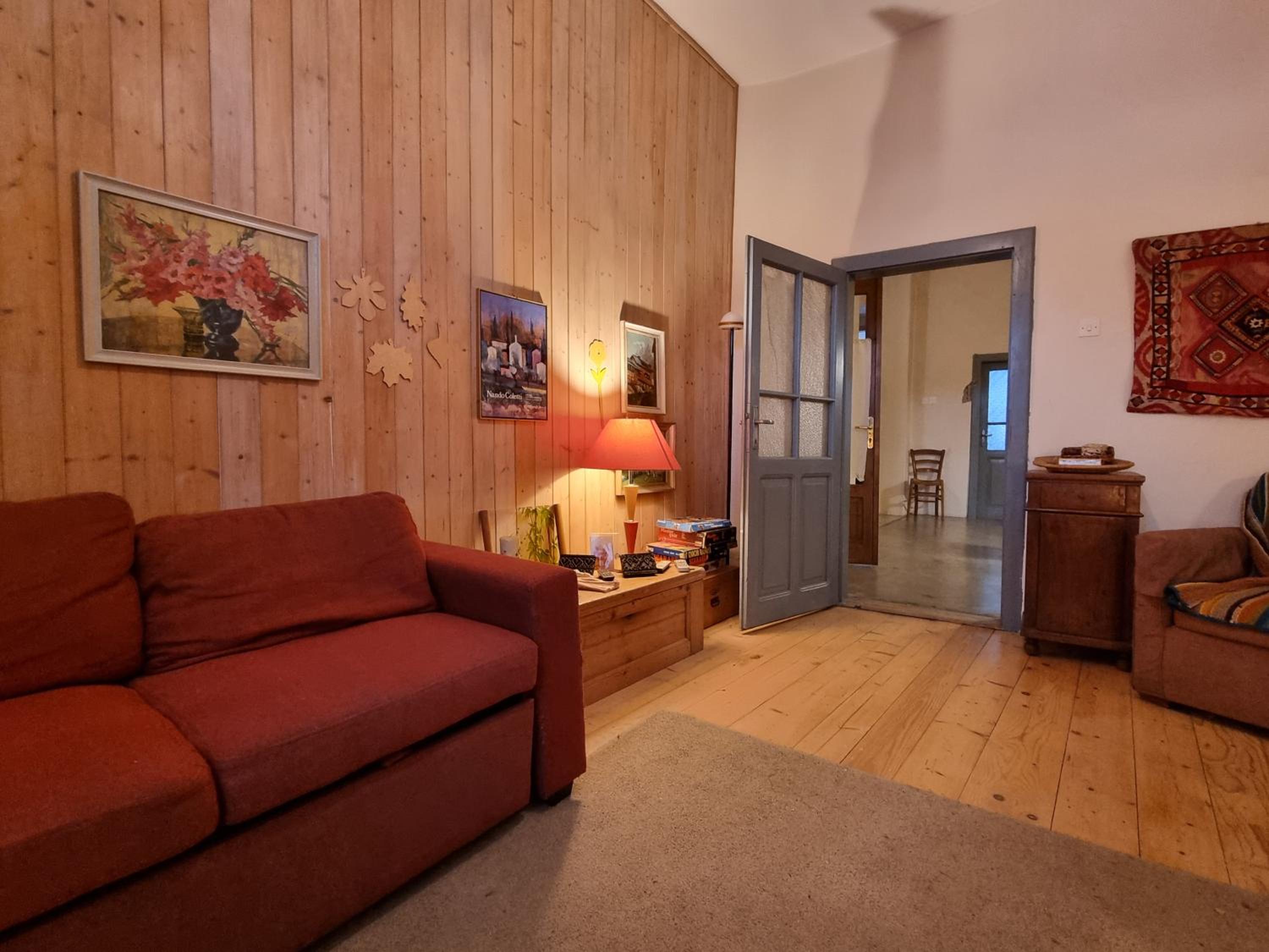 Three-Bedroom House photo 2