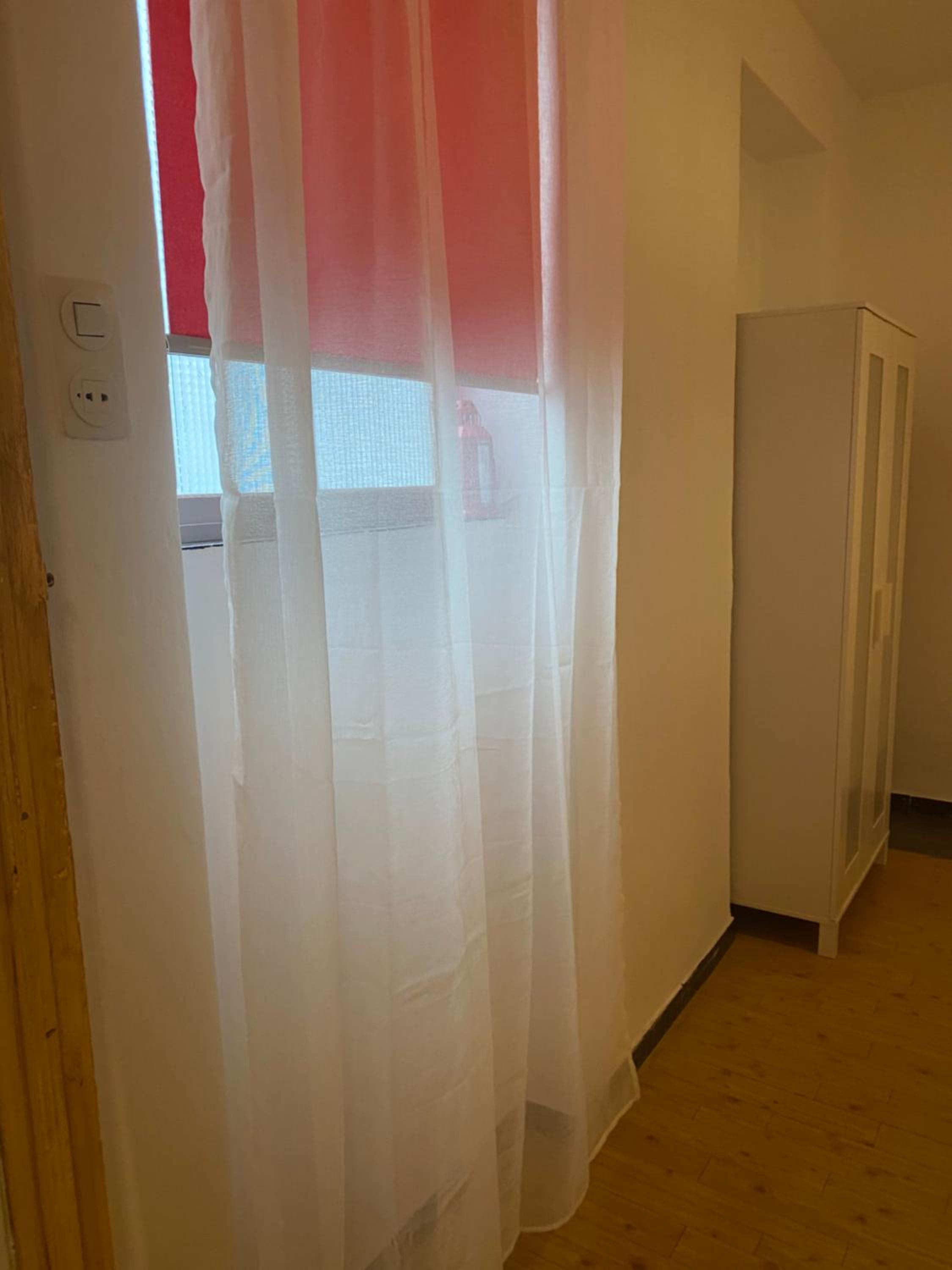 One-Bedroom Apartment - Photo 6