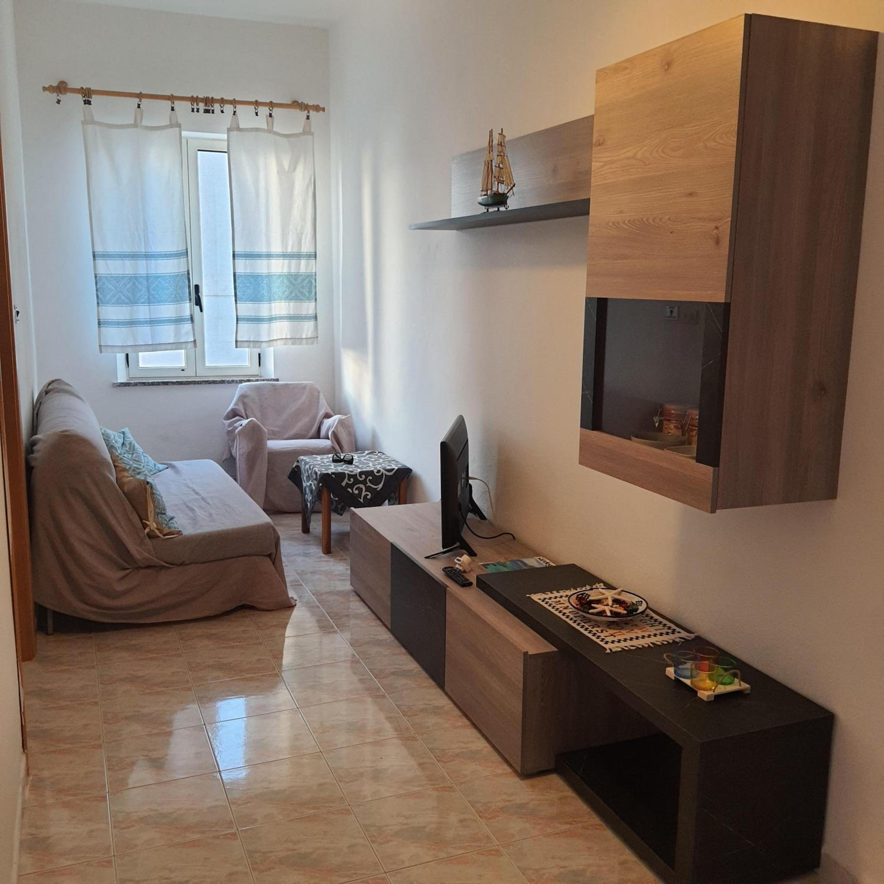 Two-Bedroom House photo 2