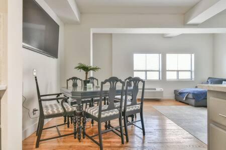 Apartment photo 2