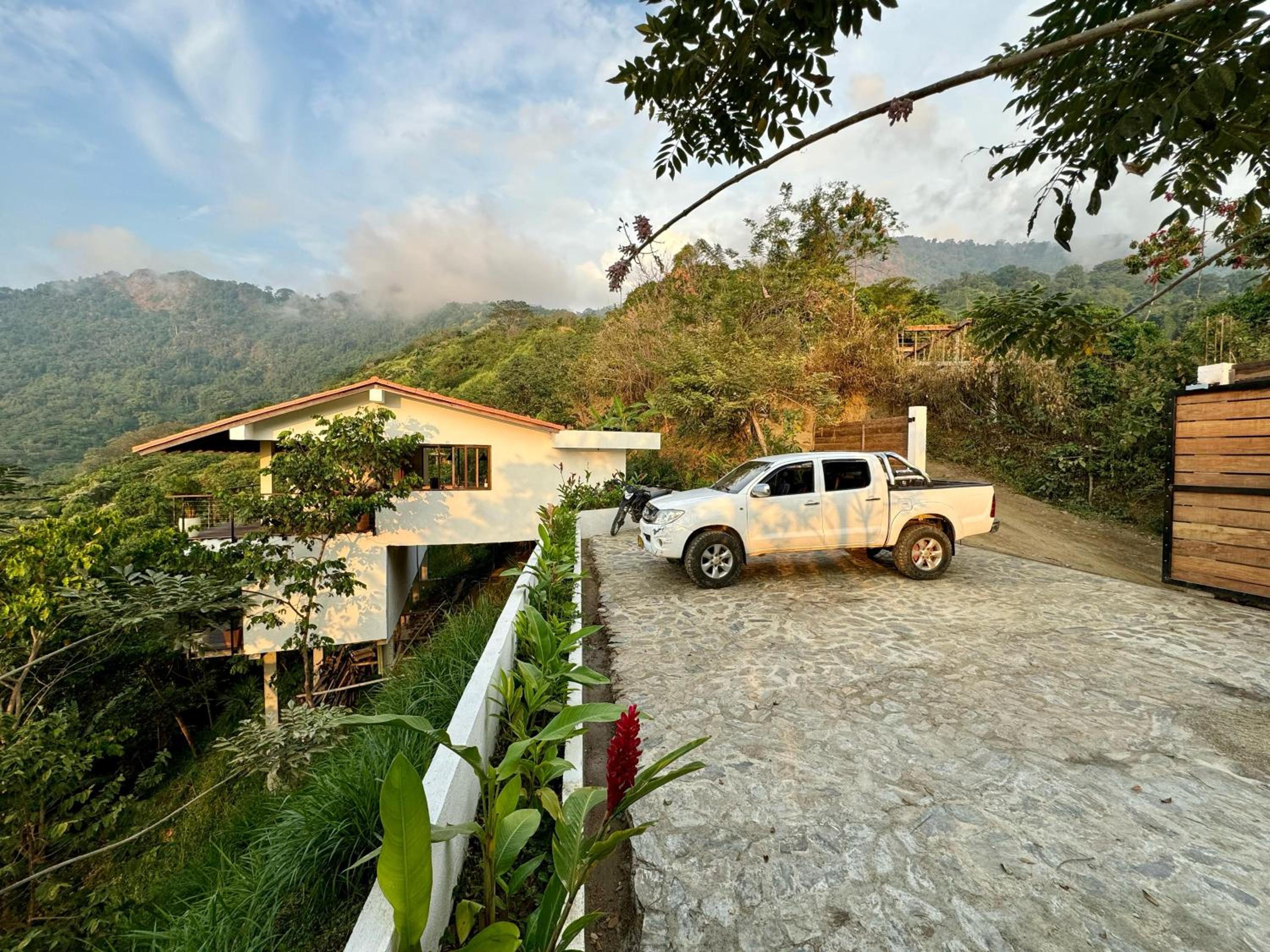 Three-Bedroom Villa photo 2