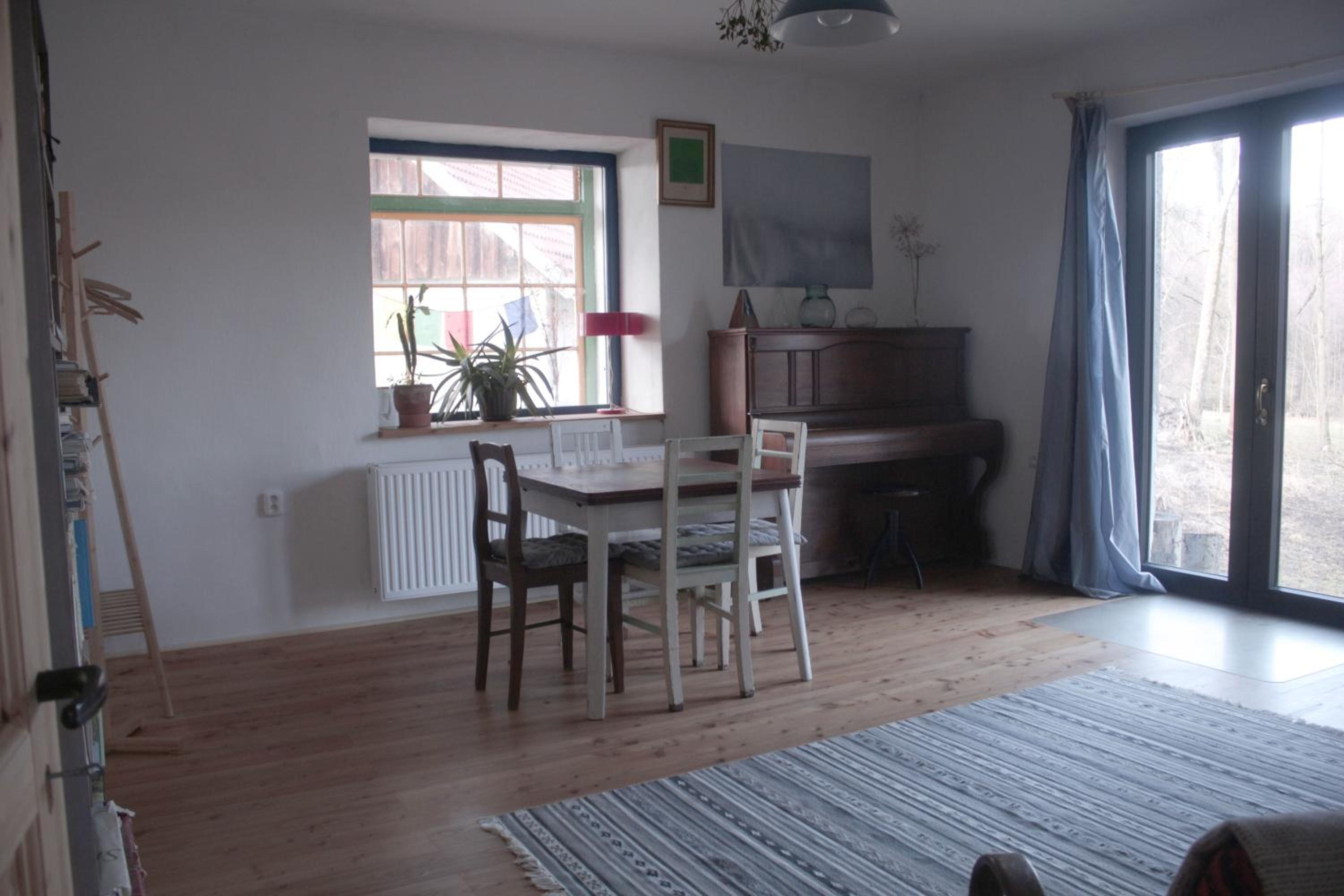Family Room photo 2