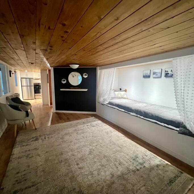 Four-Bedroom House photo 1