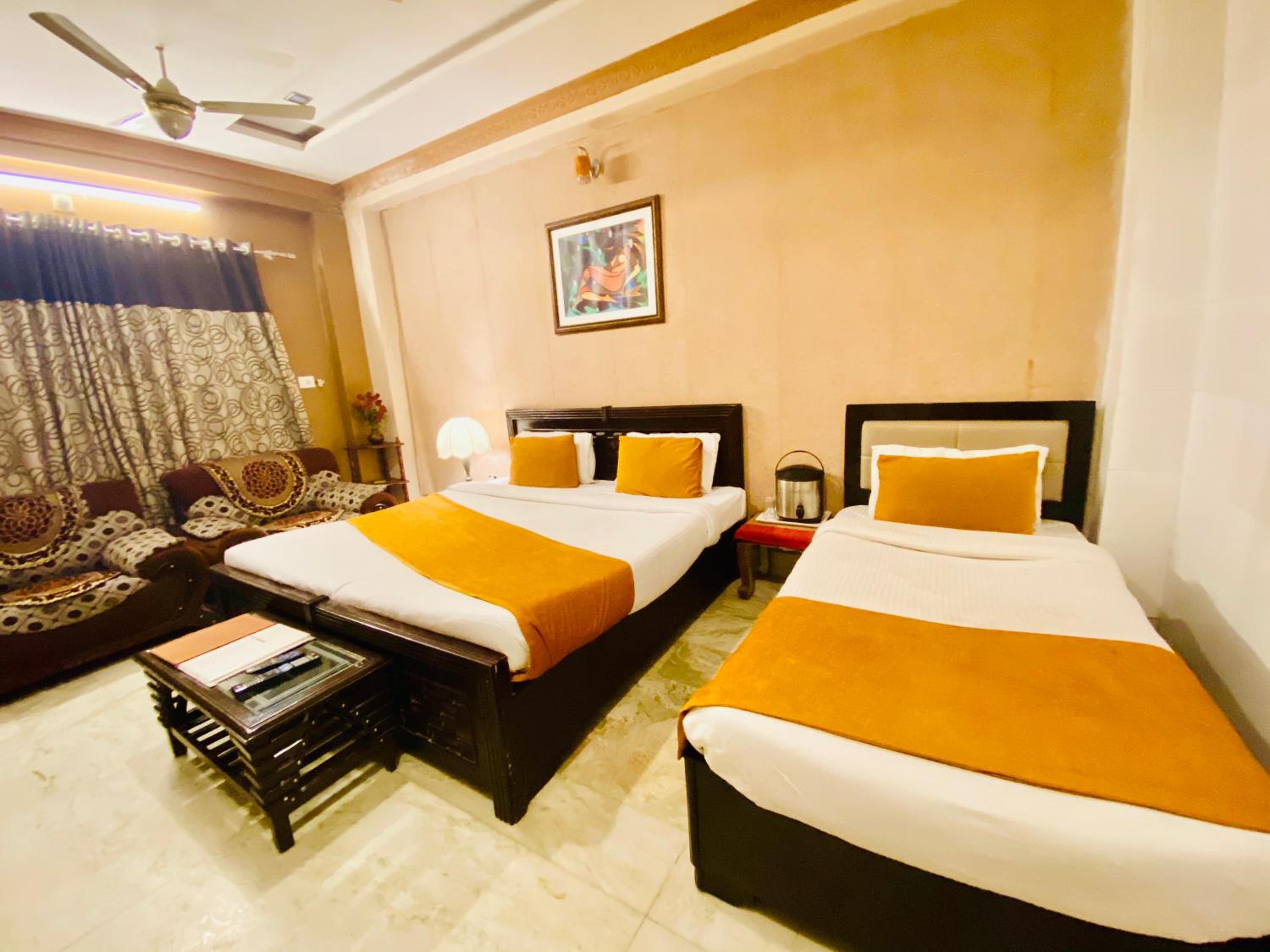 Comfort Triple Room