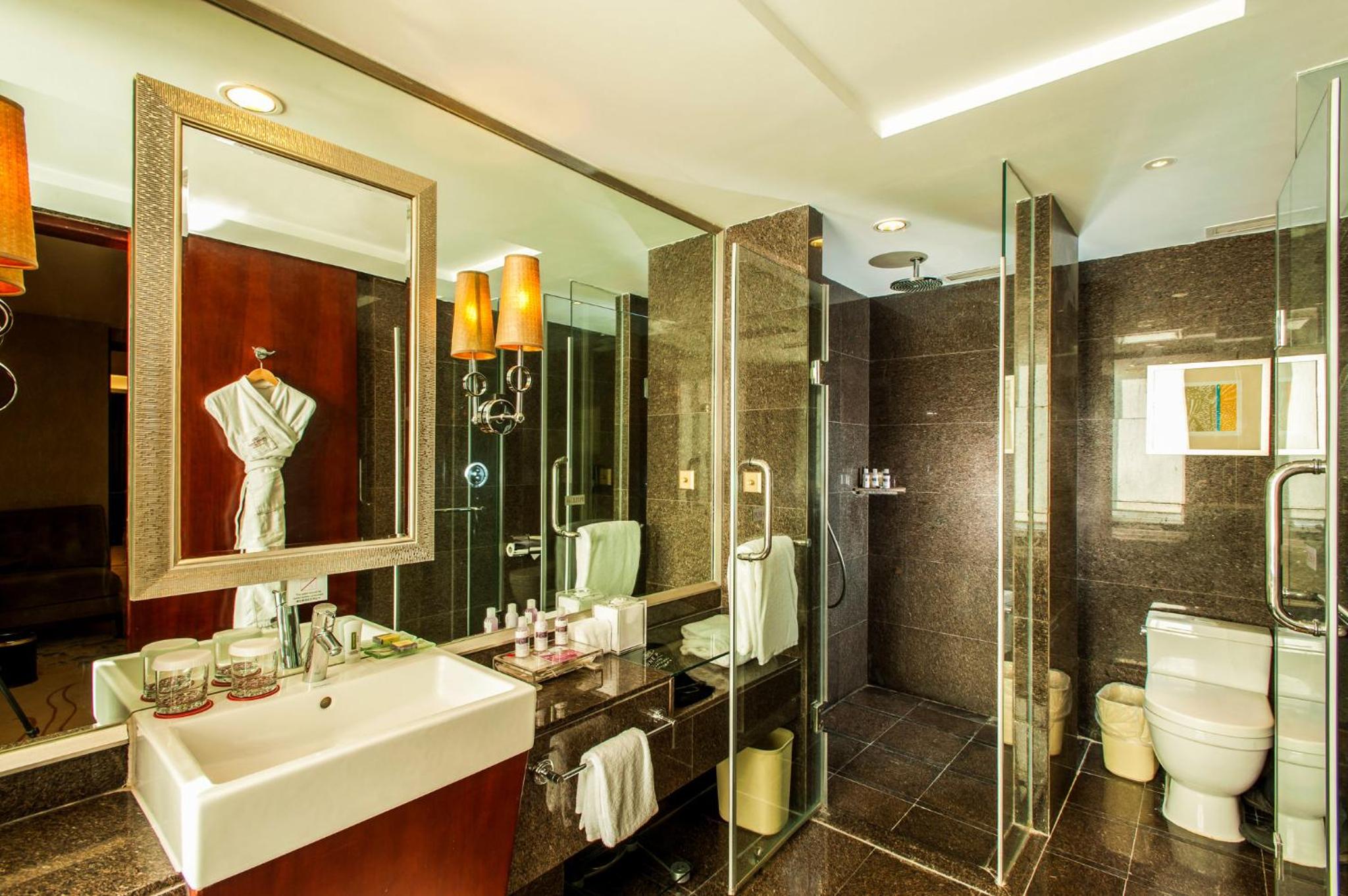 Standard King Room - Photo 1