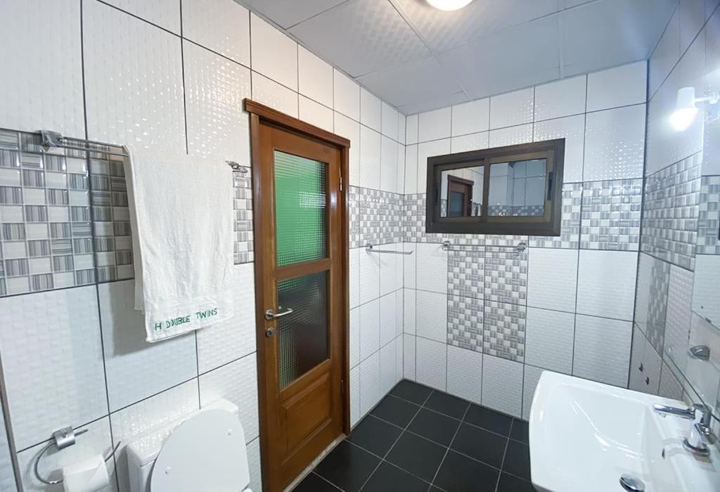 Deluxe Room (2 Adults + 1 Child) photo 2