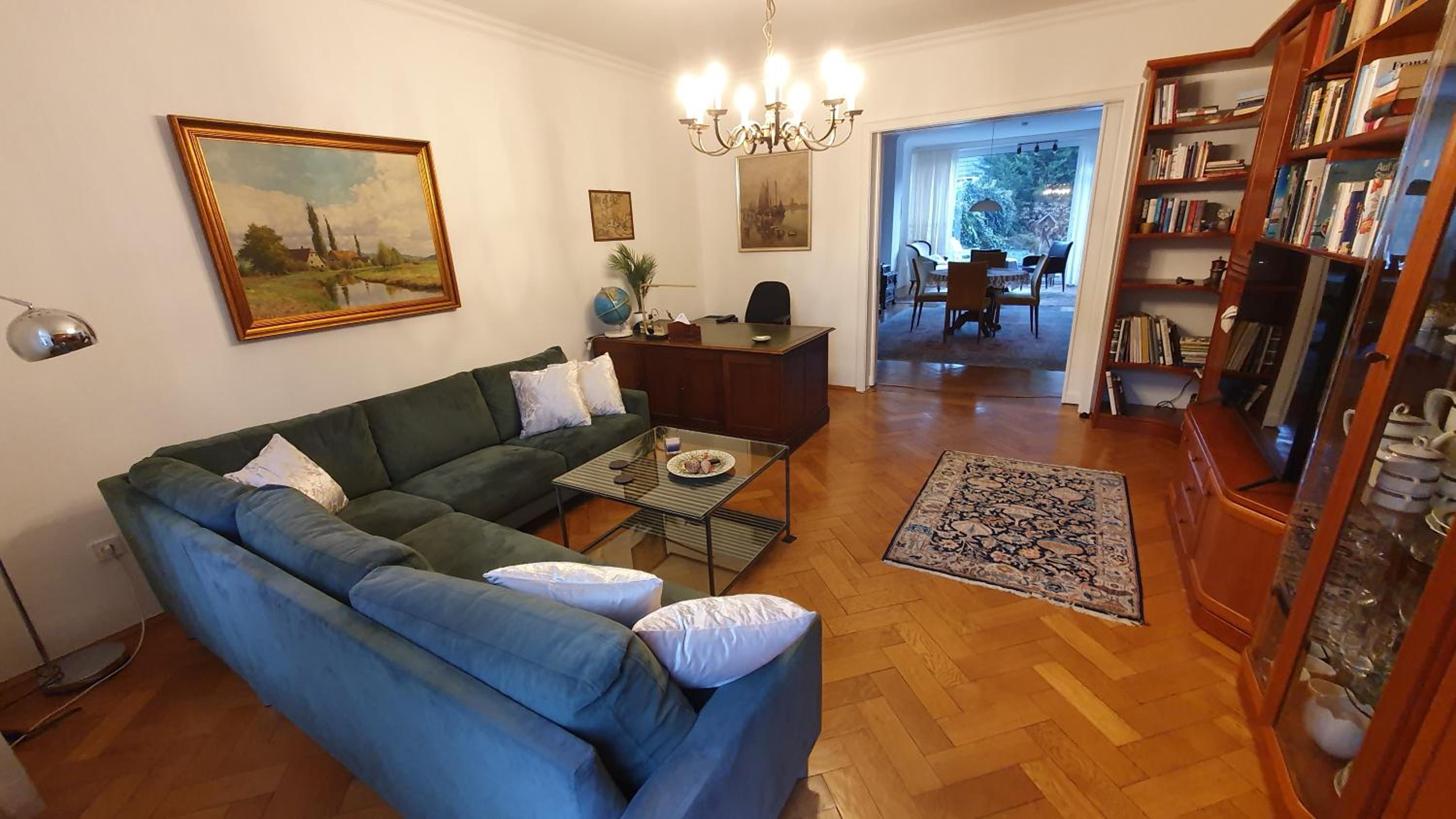 One-Bedroom Apartment photo 2