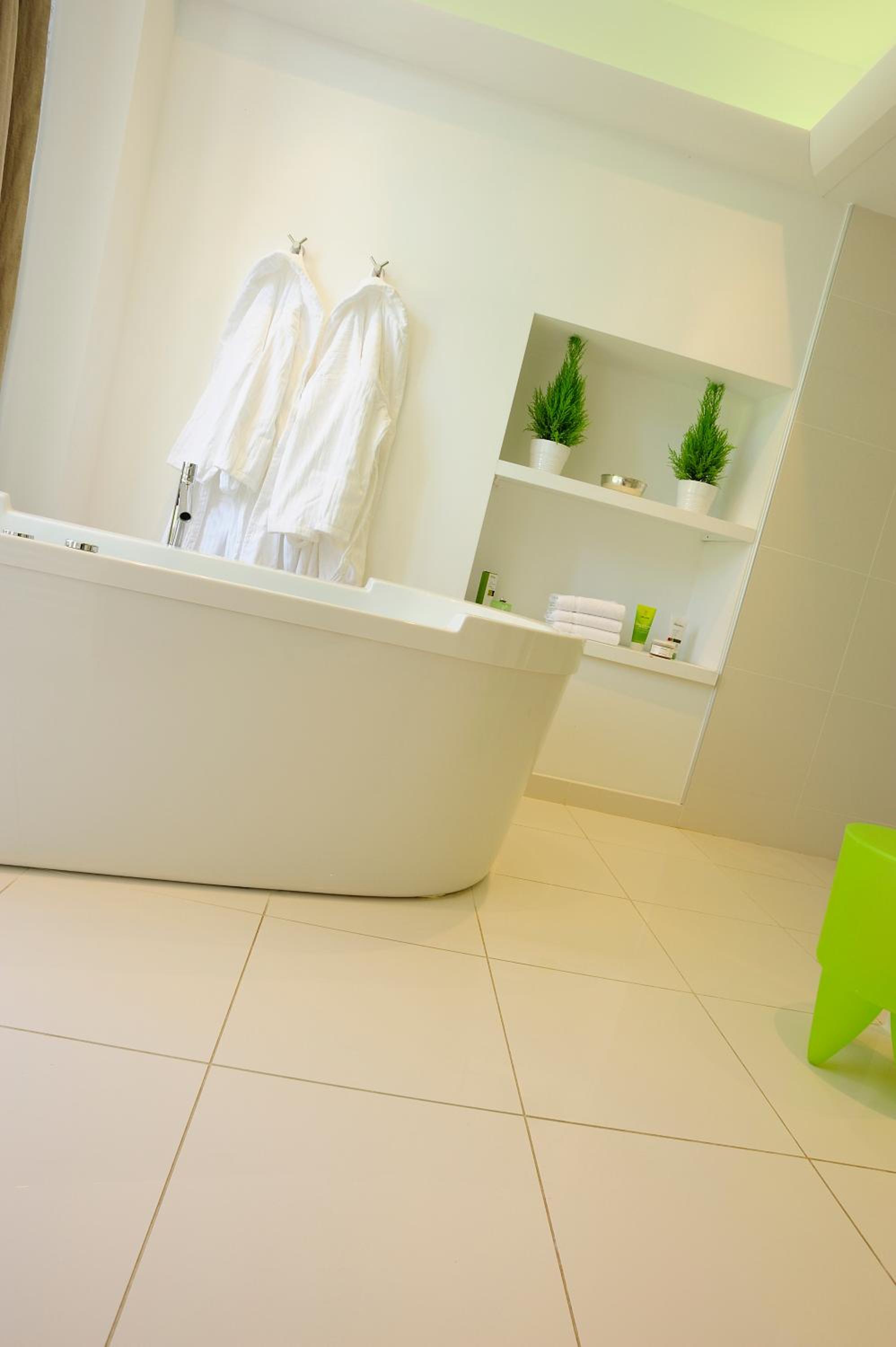 Pauline Suite - Photo 2