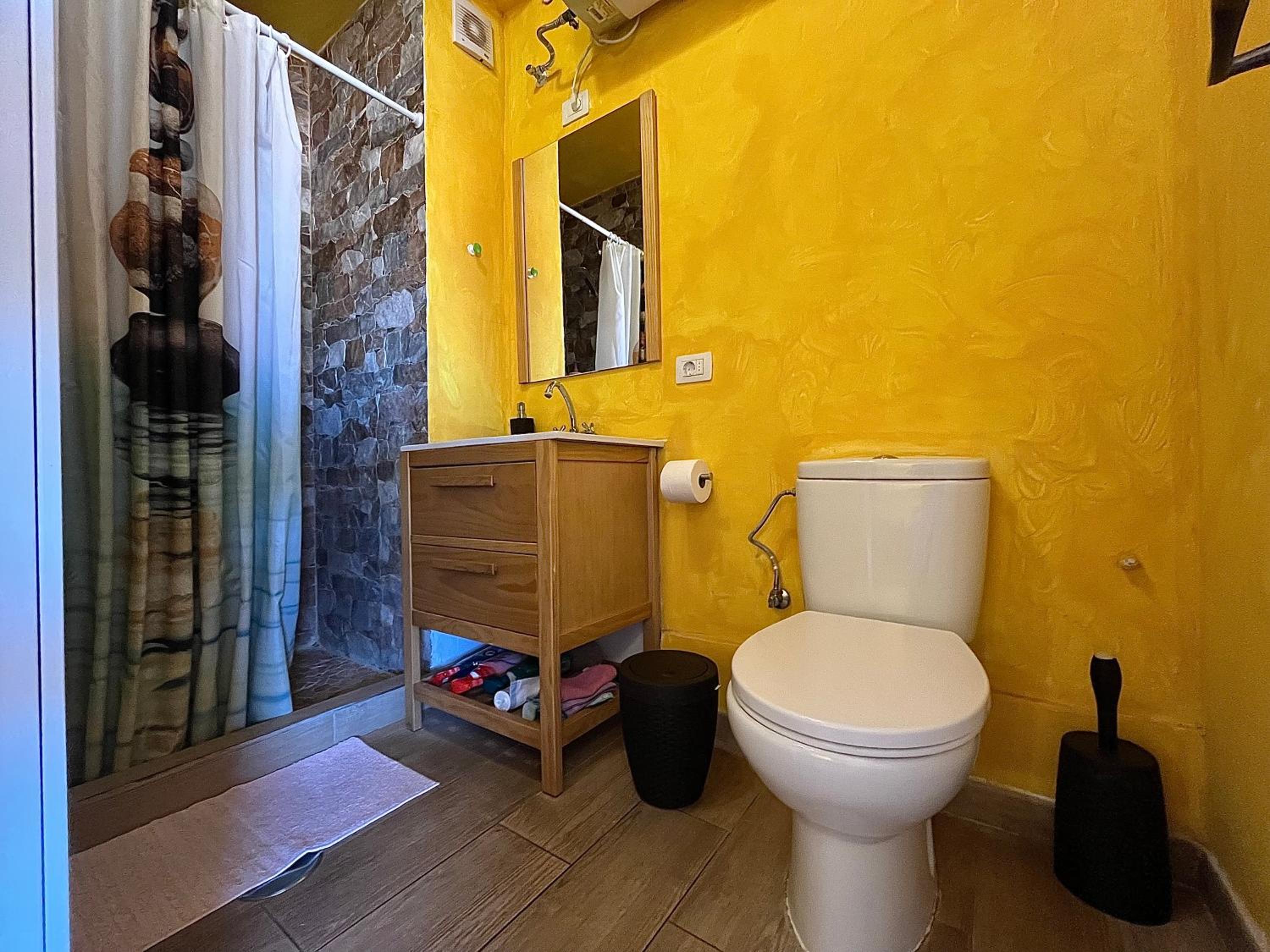 Double Room with Private Bathroom photo 2