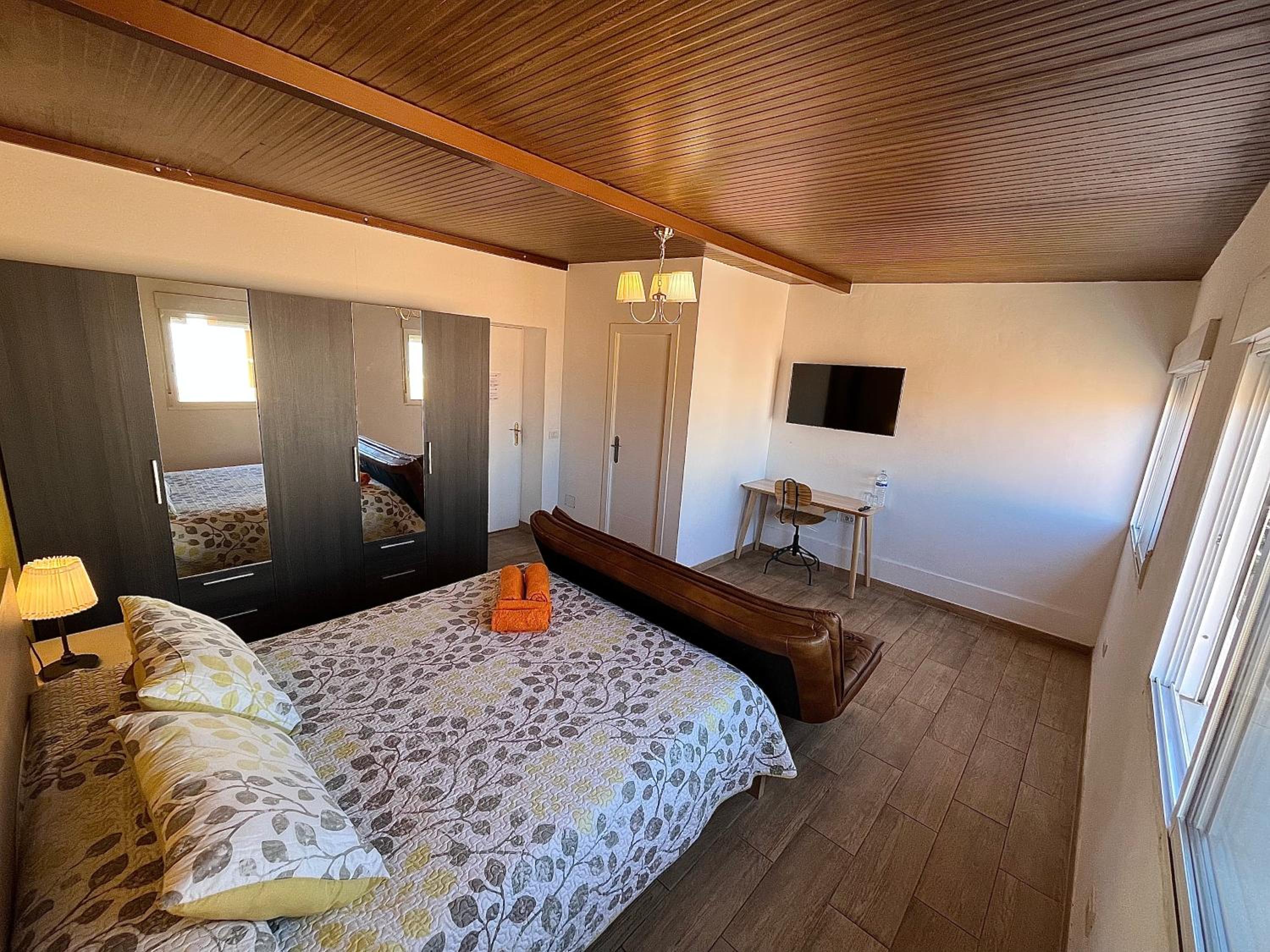 Double Room with Private Bathroom photo 3