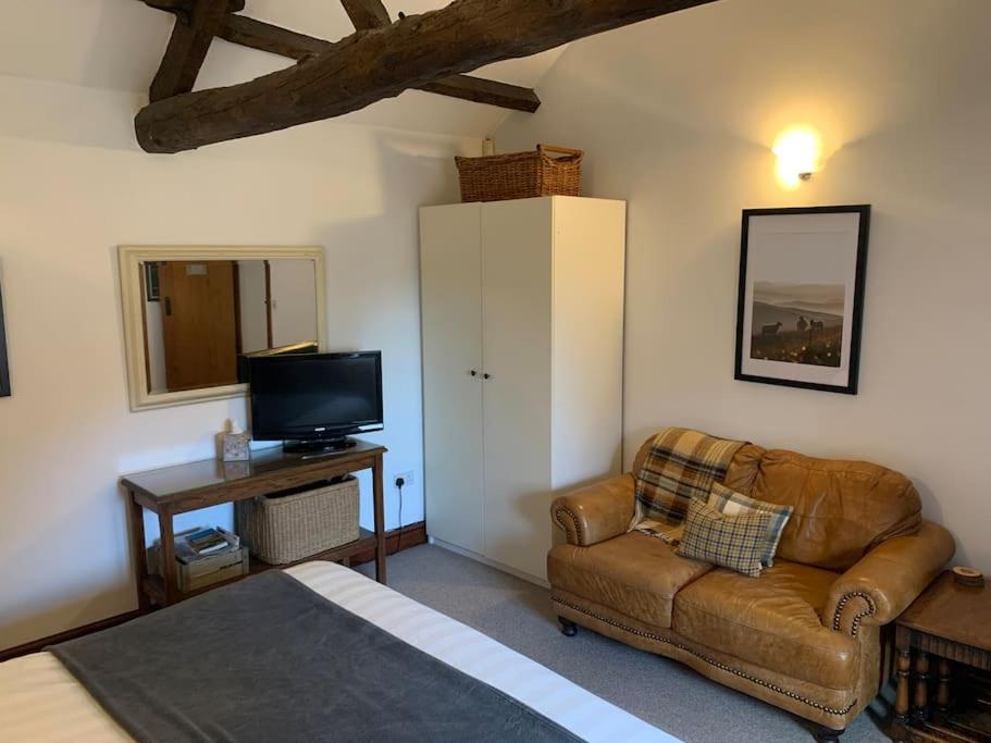 One-Bedroom House photo 1
