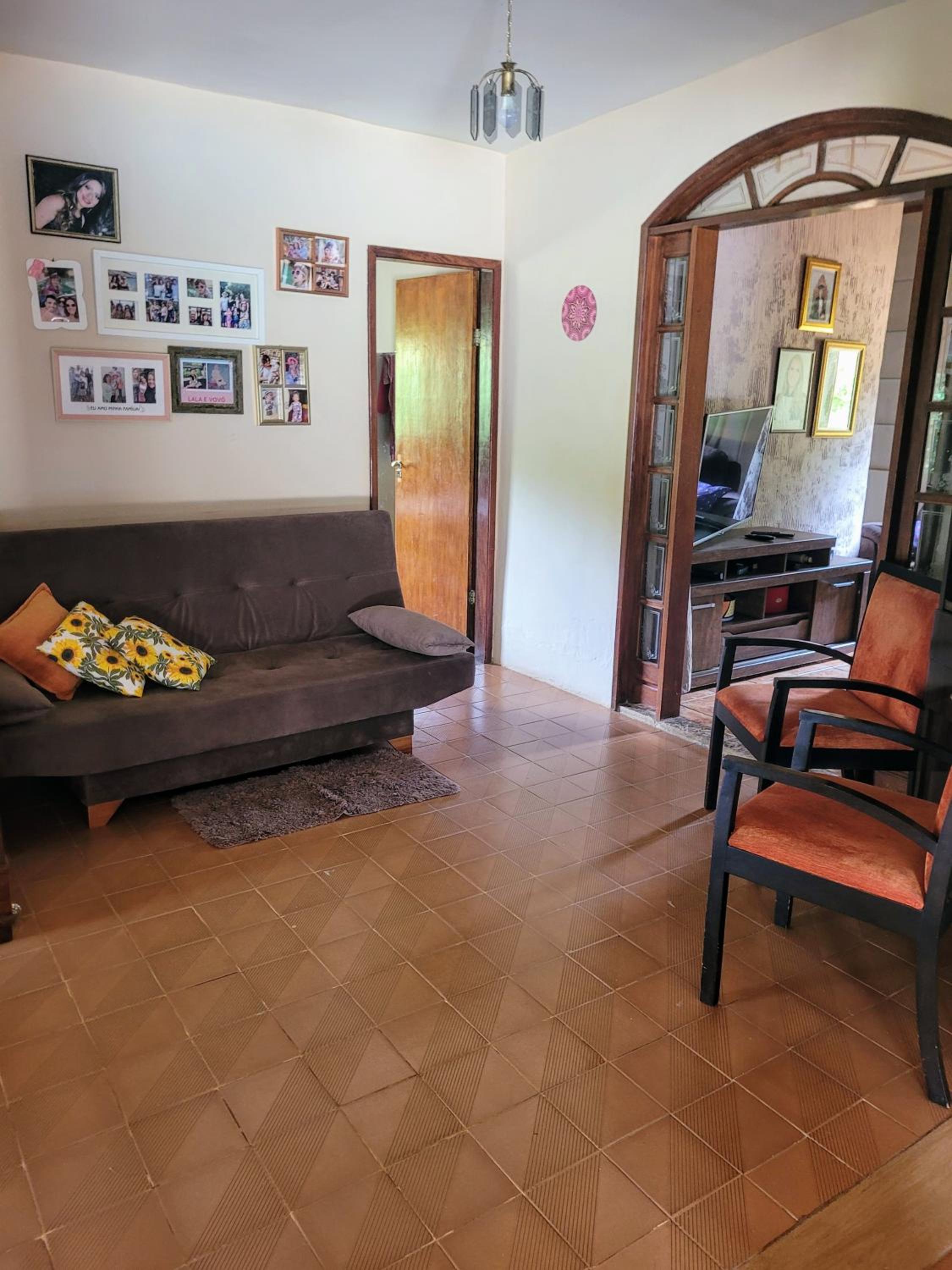 Four-Bedroom House photo 3