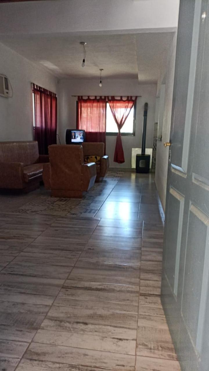 One-Bedroom House photo 1