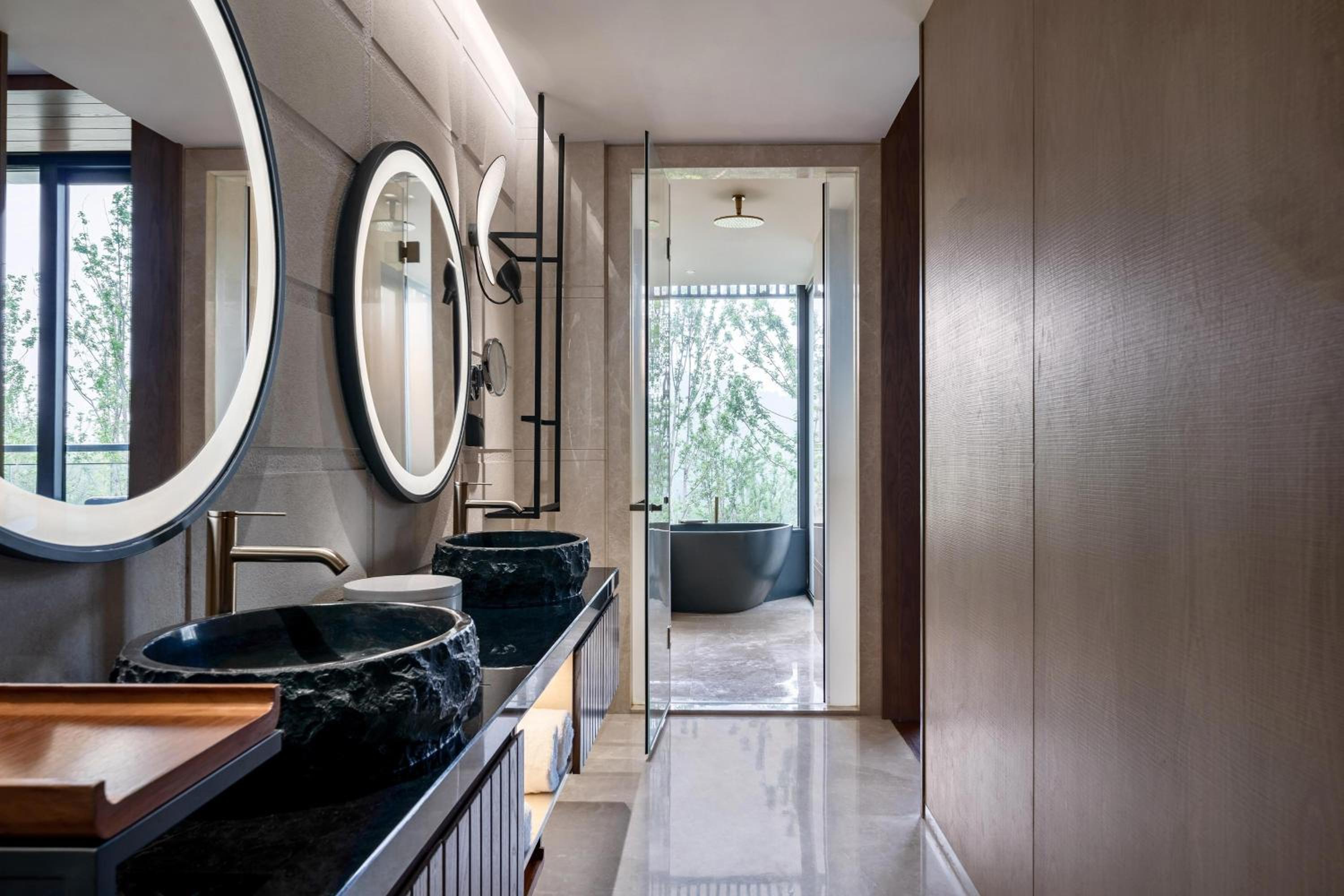Private Hot Spring Garden-view Suite - Photo 4