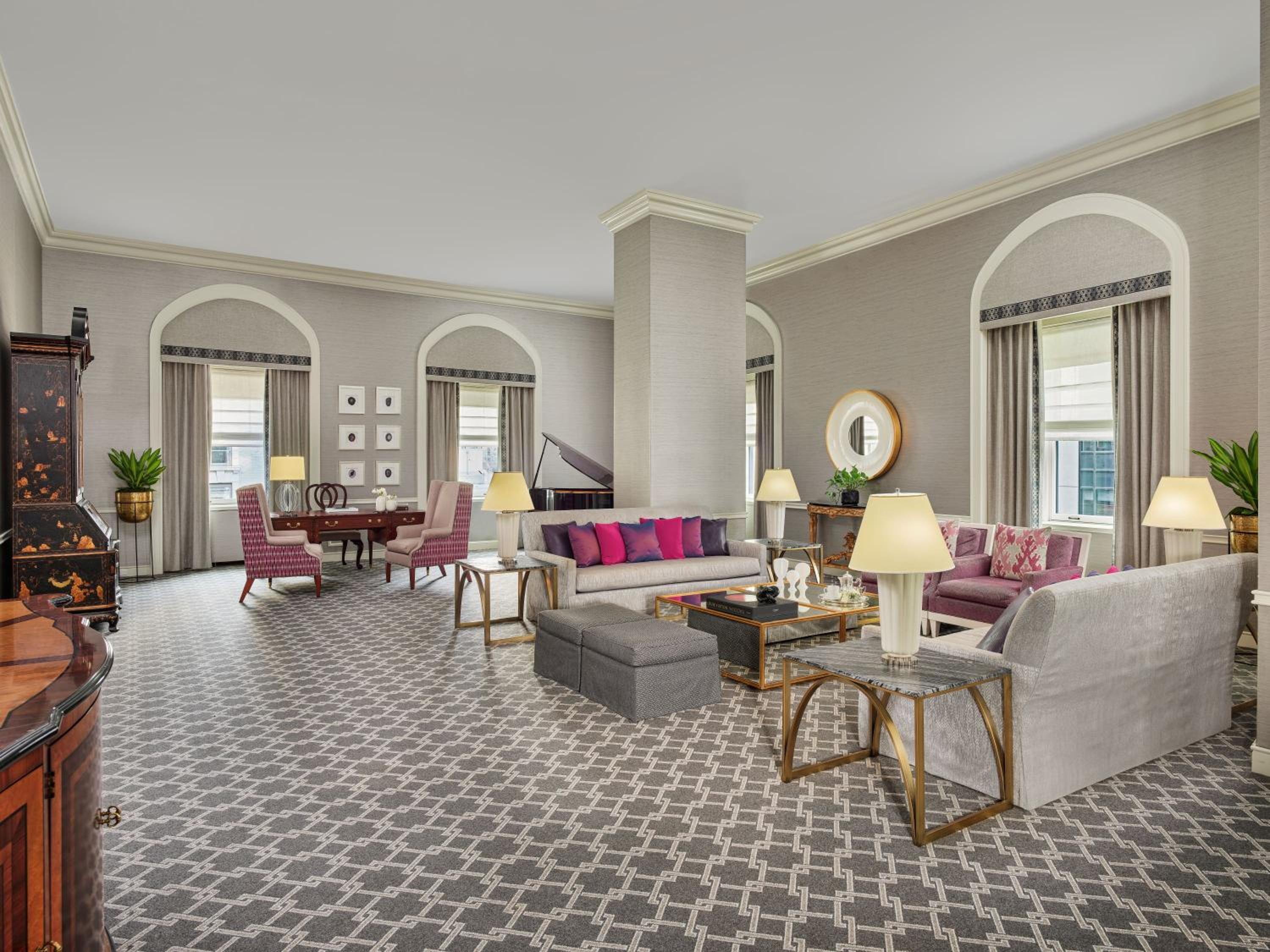 Olympic Presidential Suite with One King Room and Two Bathrooms