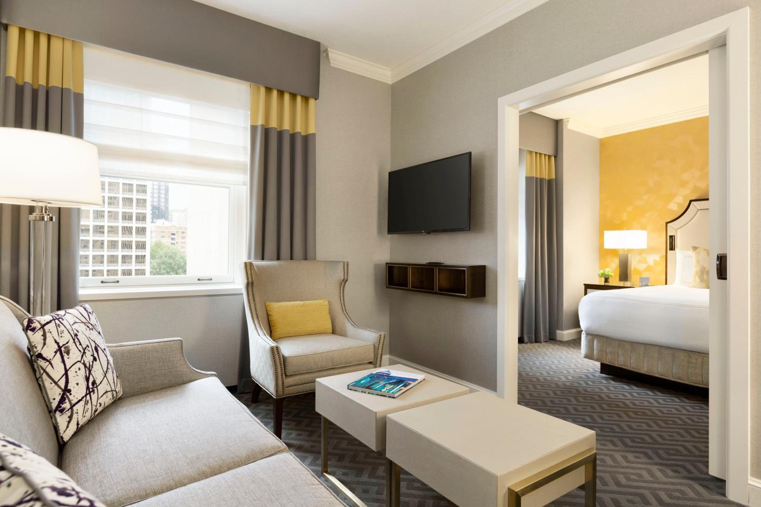 Signature Junior King Suite - High Floor