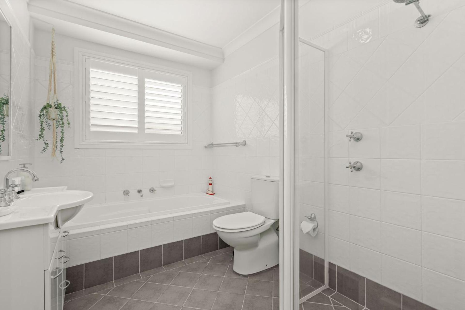 Three-Bedroom Townhouse photo 3