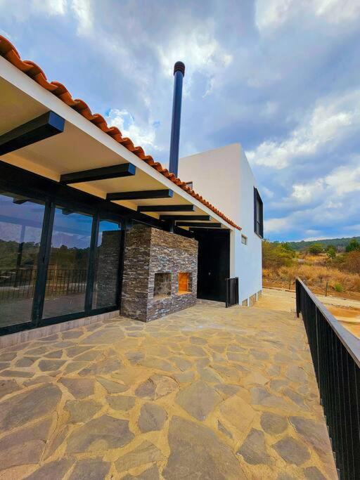 Four-Bedroom House photo 2