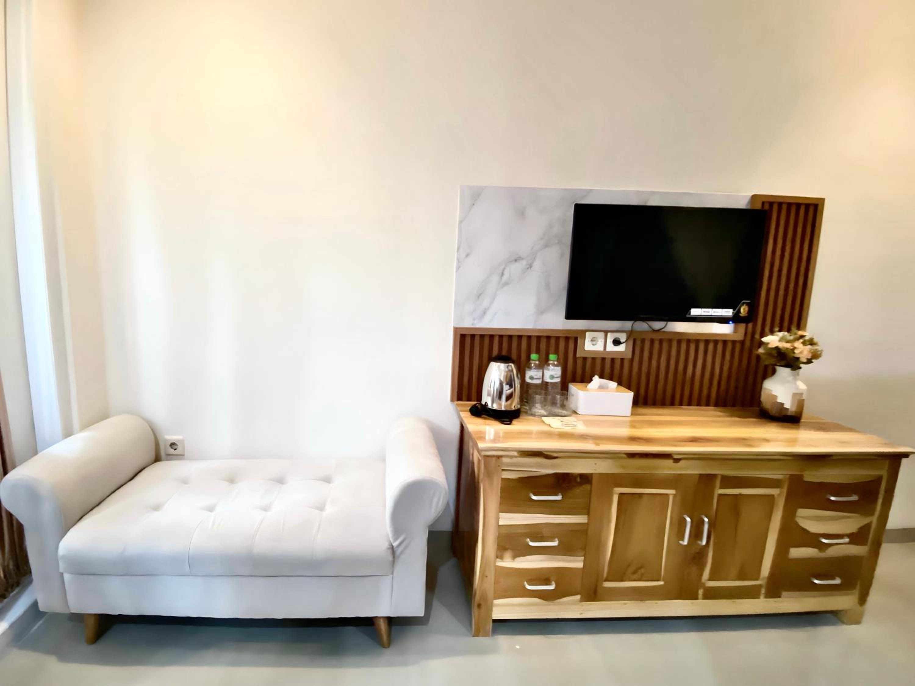 Deluxe Family Room photo 2