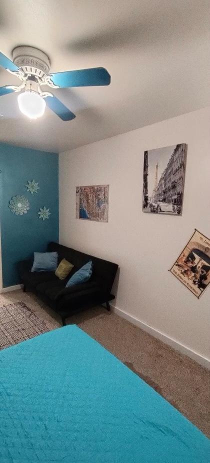 Budget Double Room photo 3