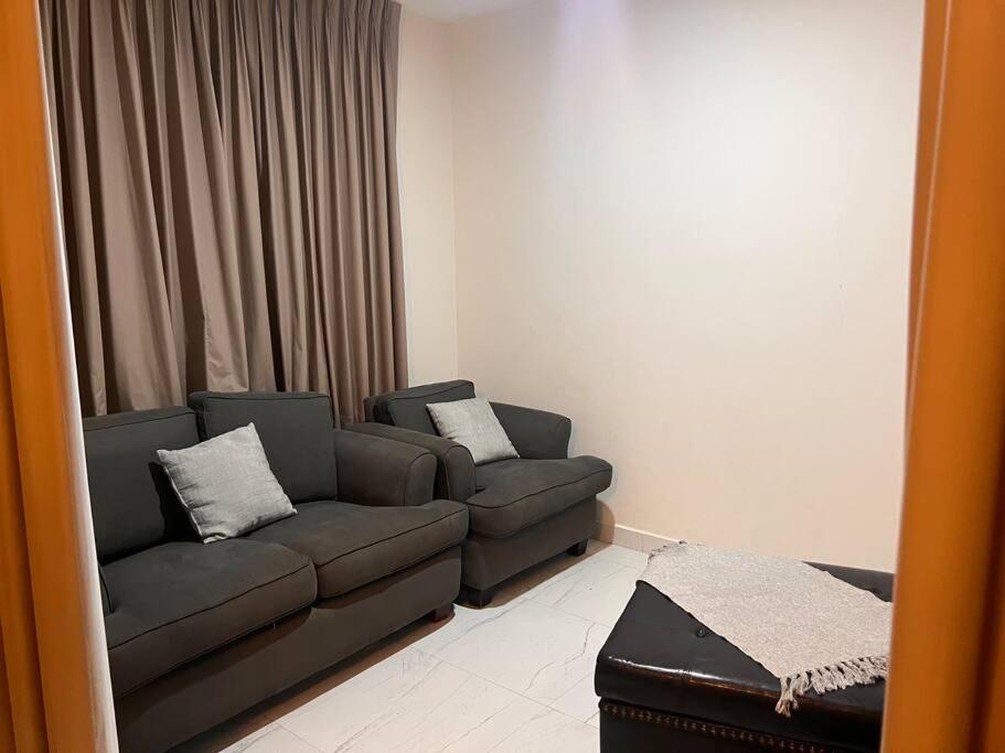 Three-Bedroom House photo 3