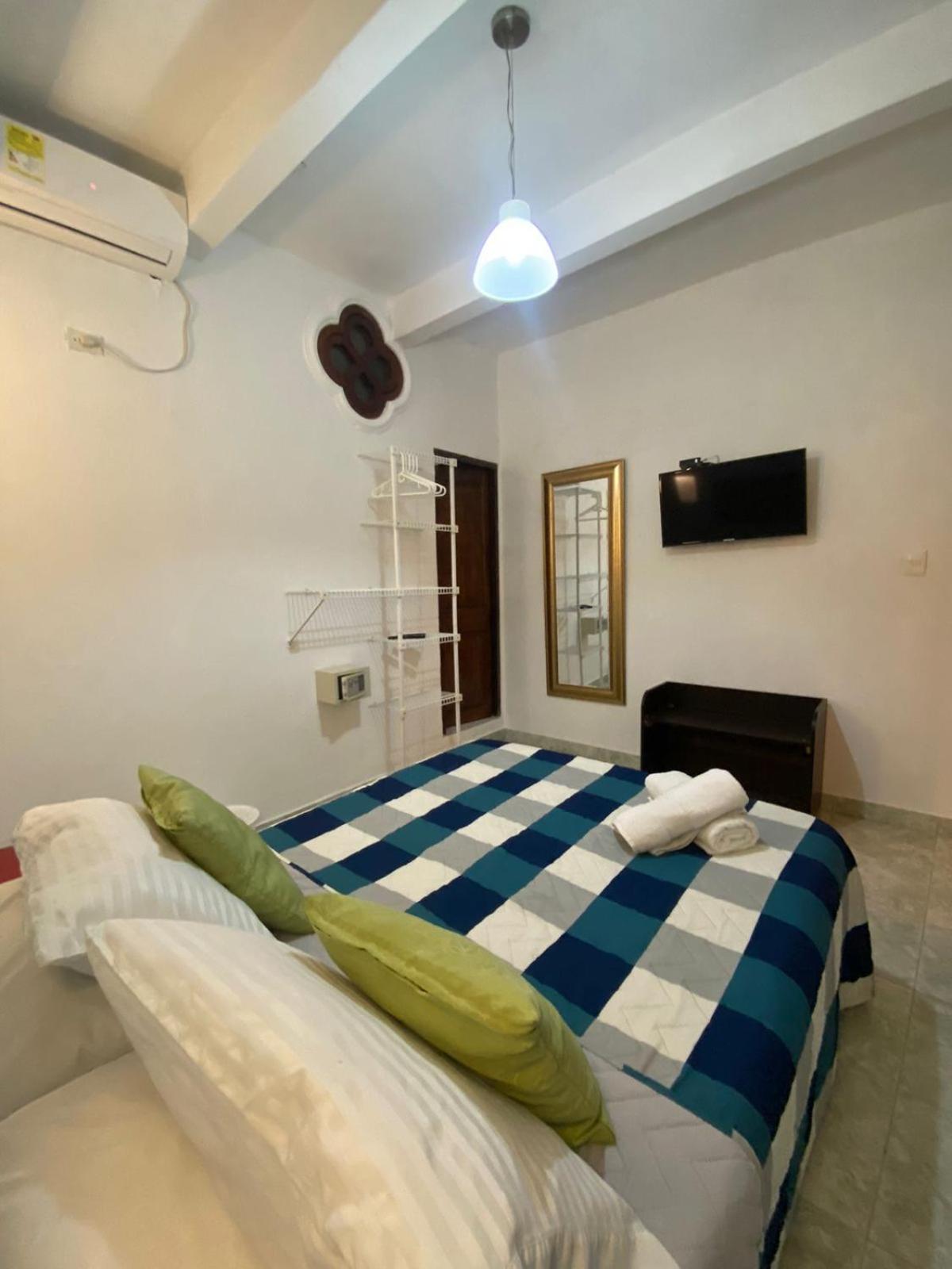 Double Room - Photo 10