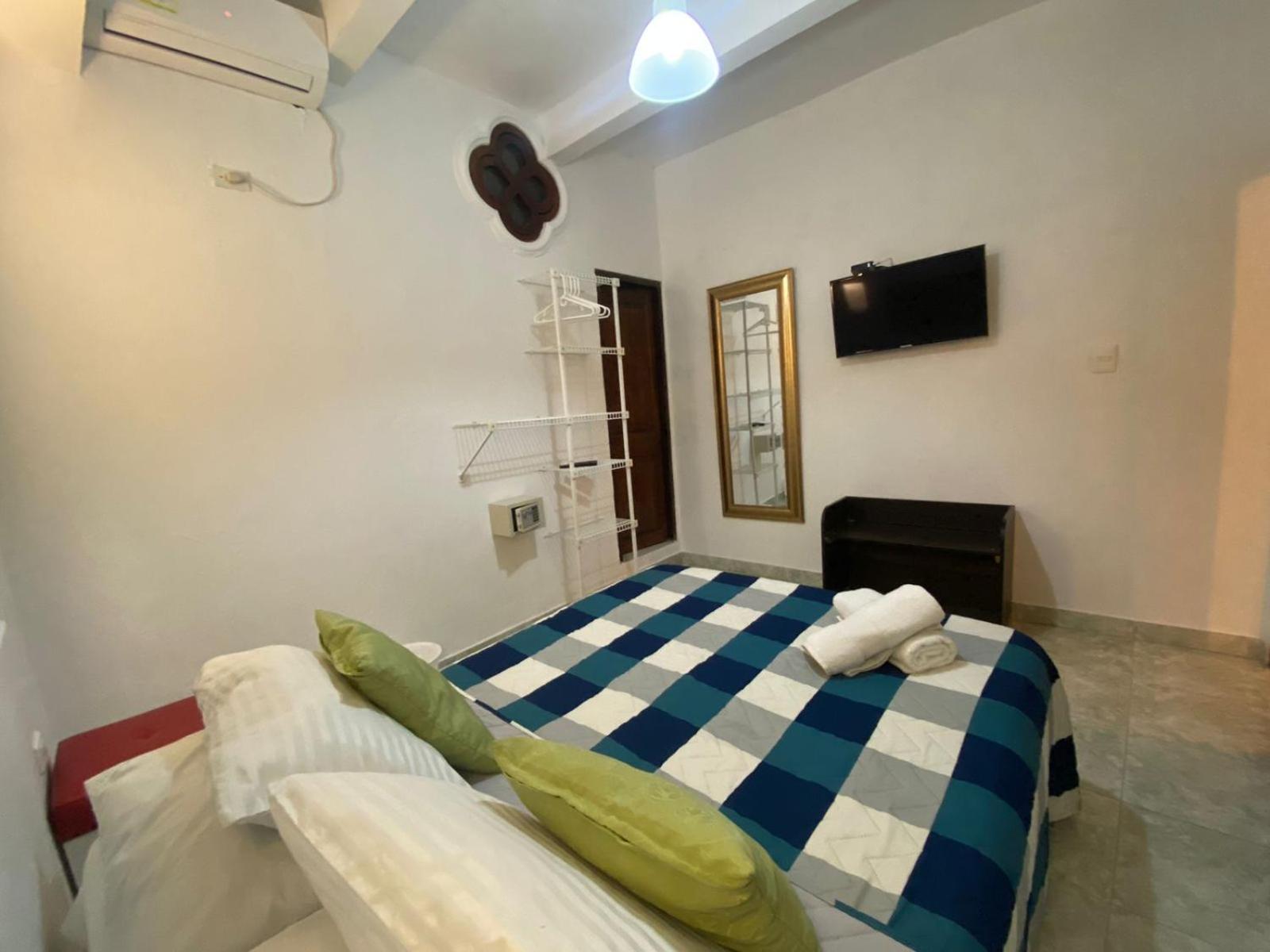Double Room - Photo 9