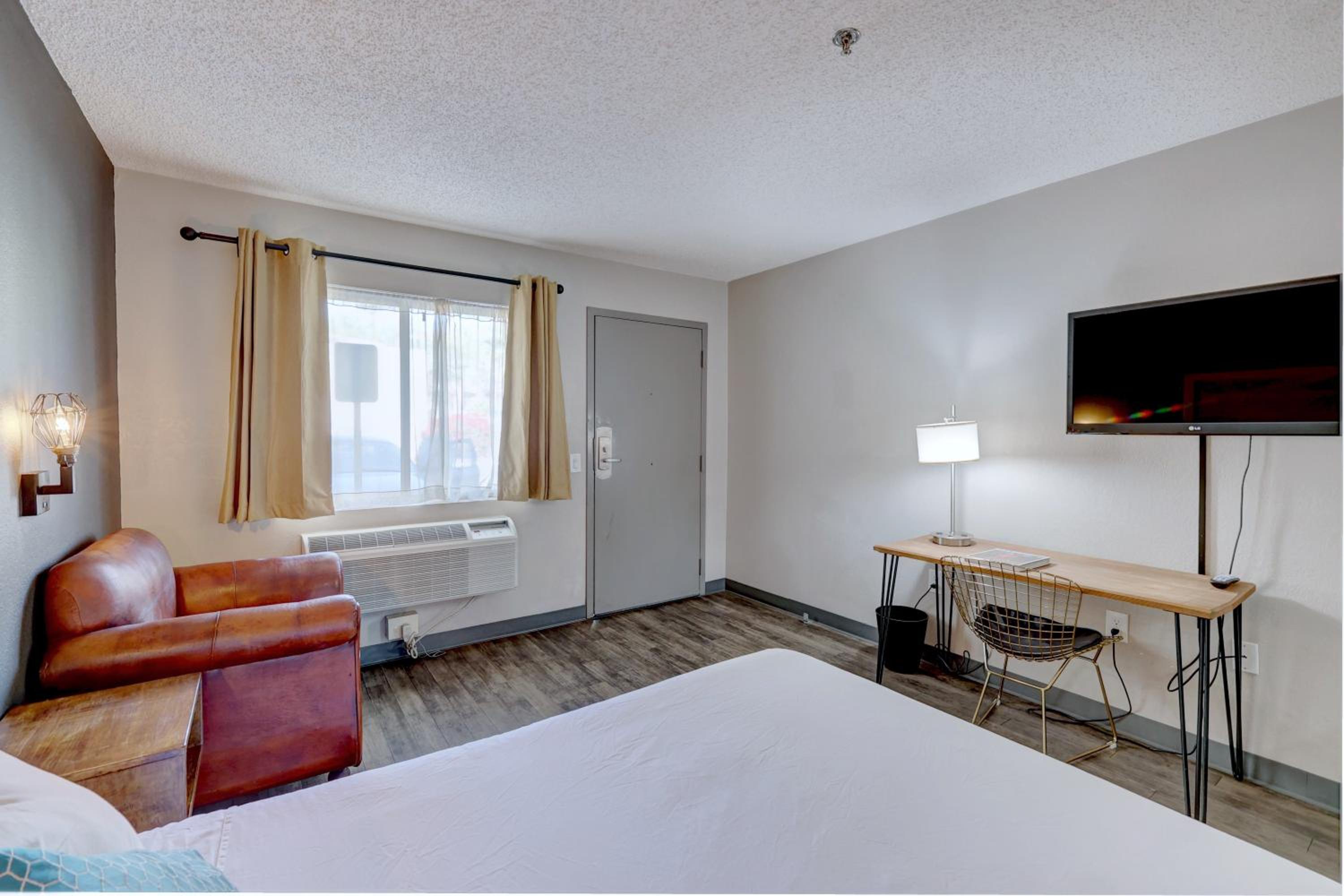 Double Room - Disability Access - Photo 3