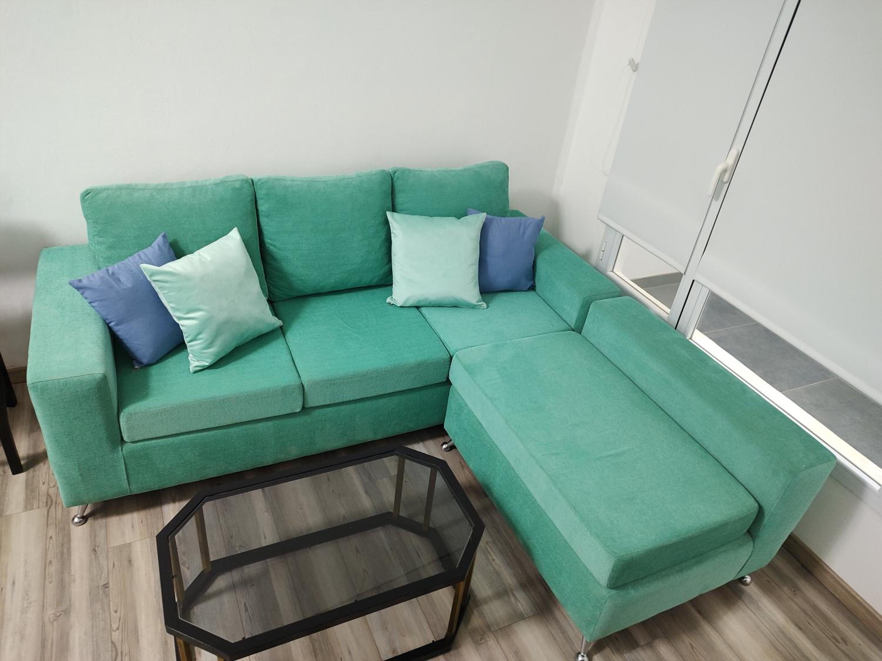 One-Bedroom Apartment photo 2