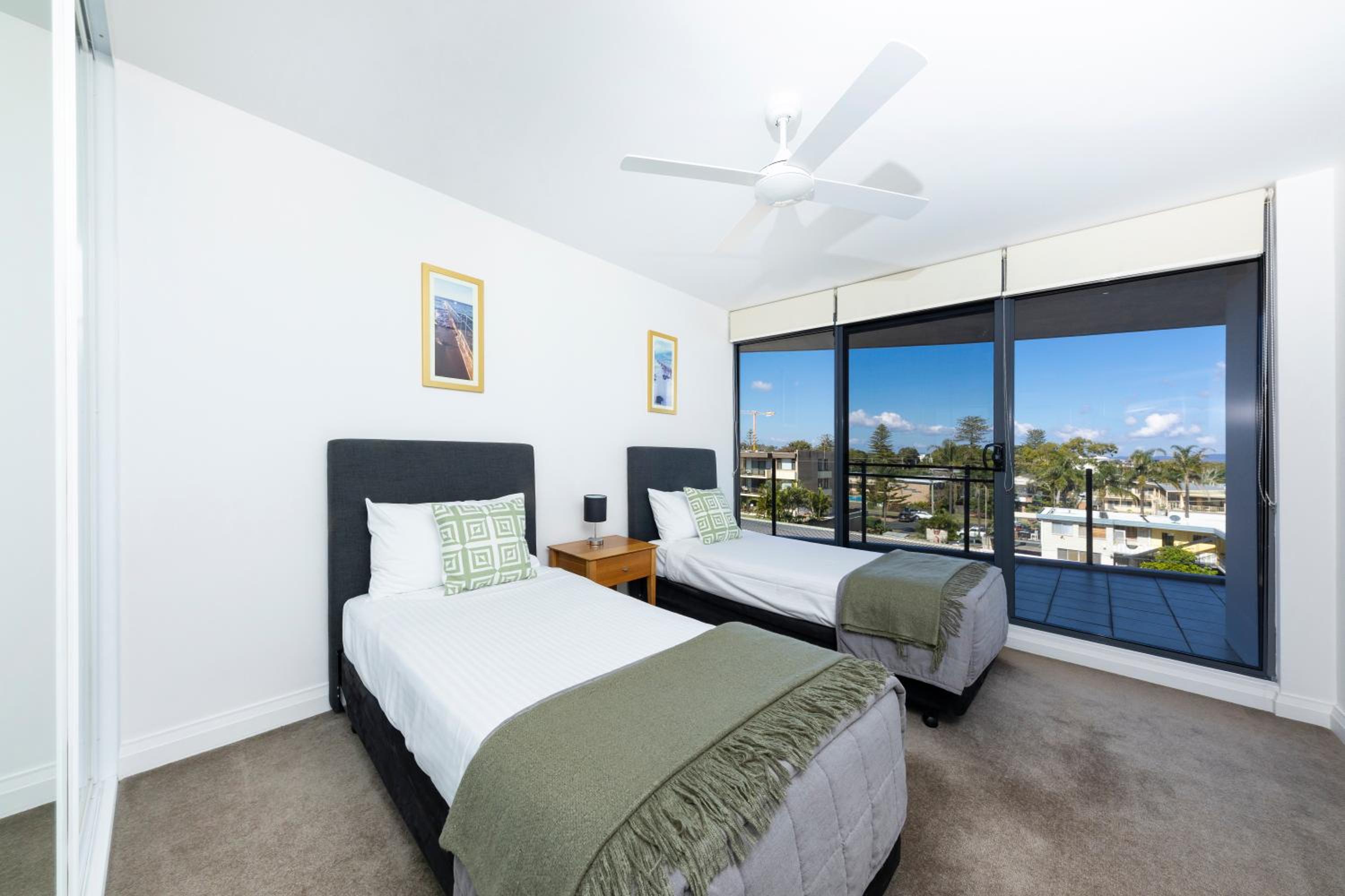 Two-Bedroom Apartment with Town View photo 2